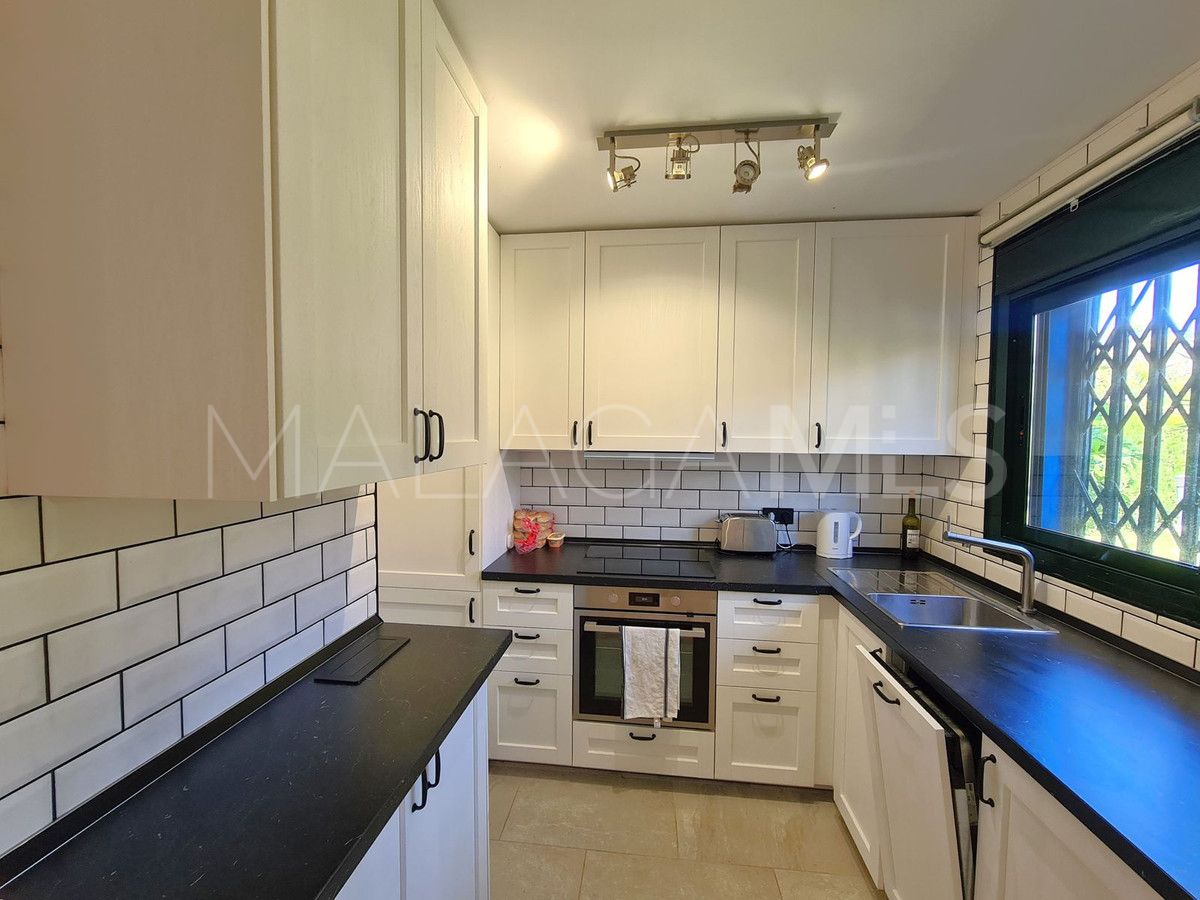 Pareado for sale de 3 bedrooms in La Duquesa Golf