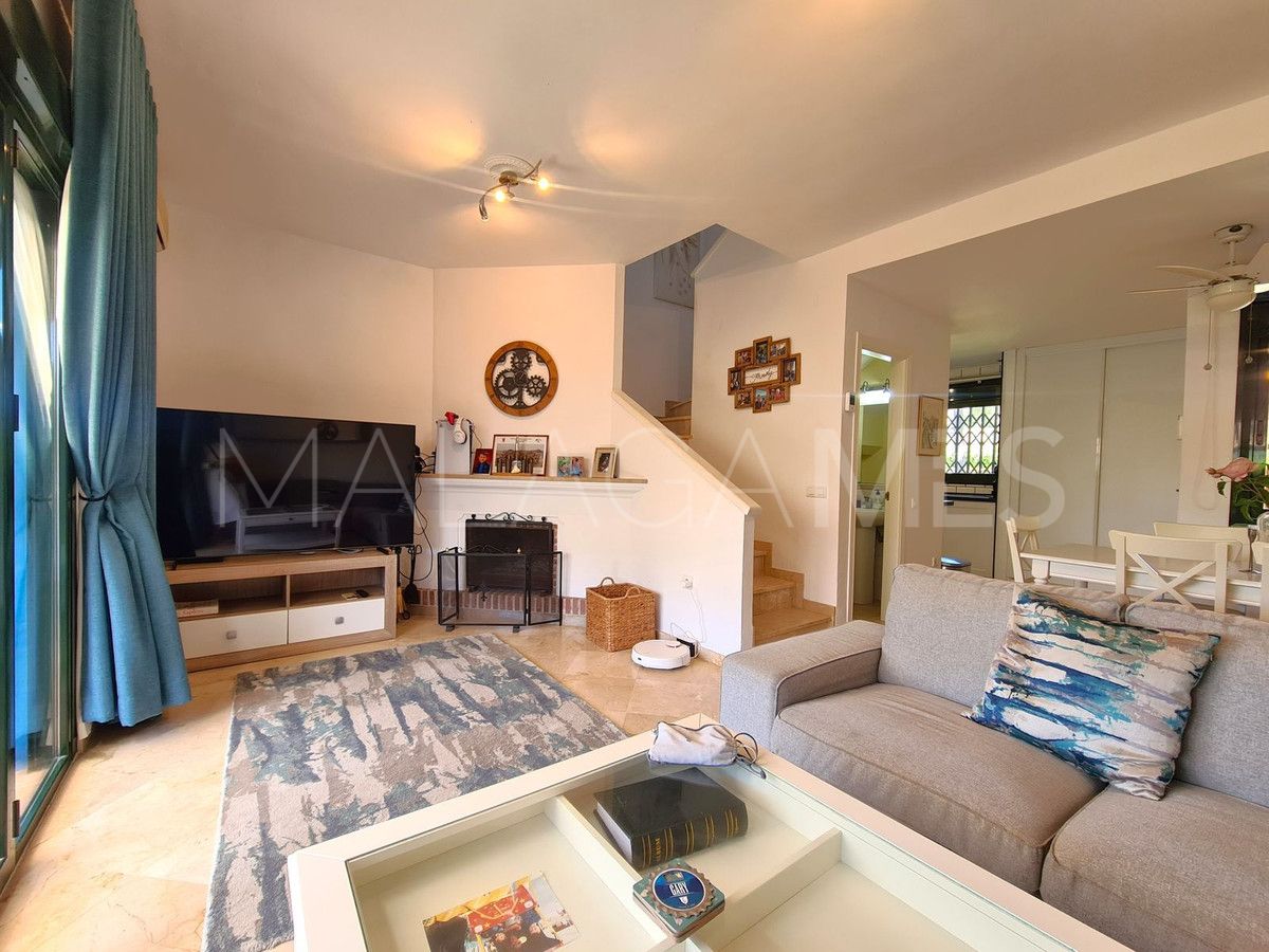 Pareado for sale de 3 bedrooms in La Duquesa Golf