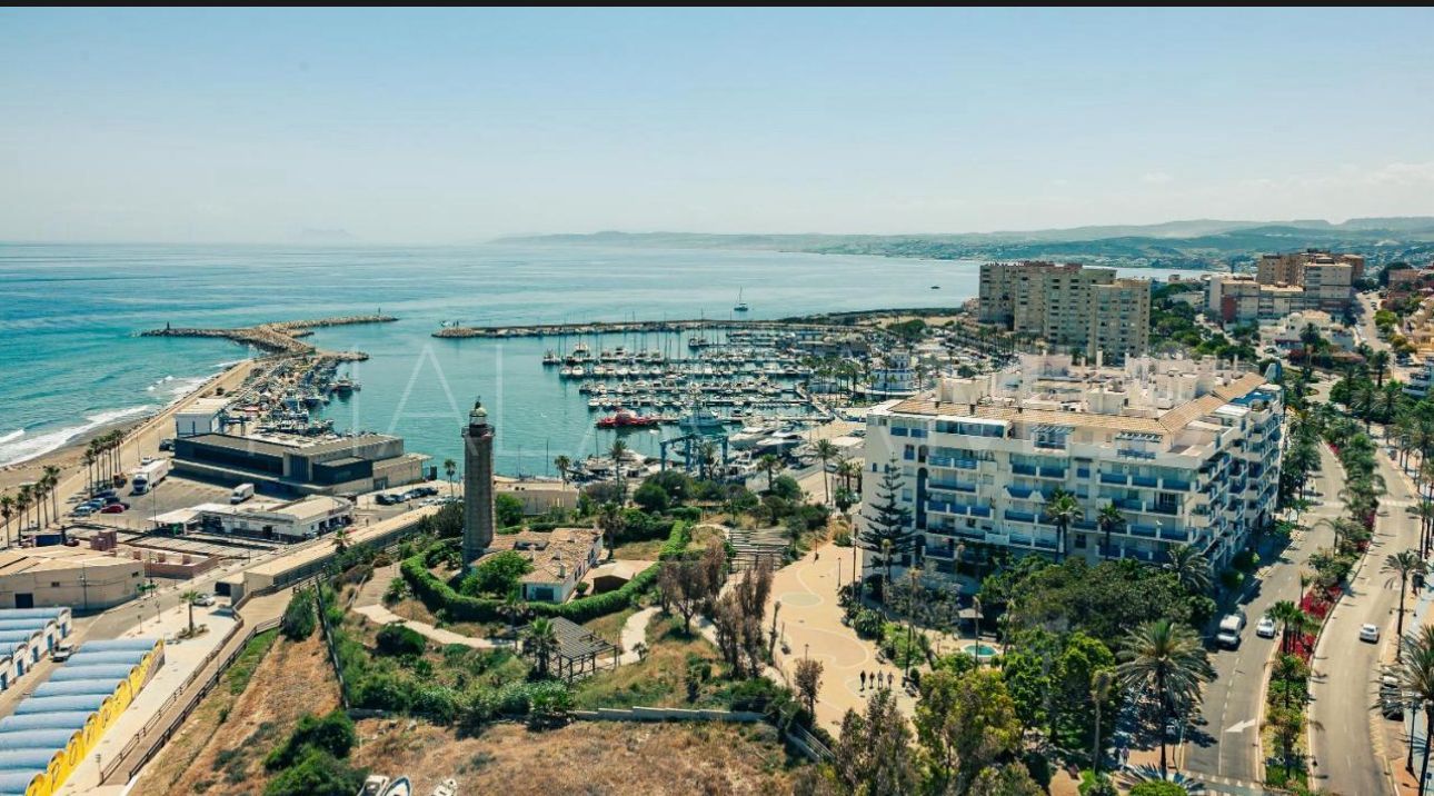 Apartment with 1 bedroom for sale in Estepona Town