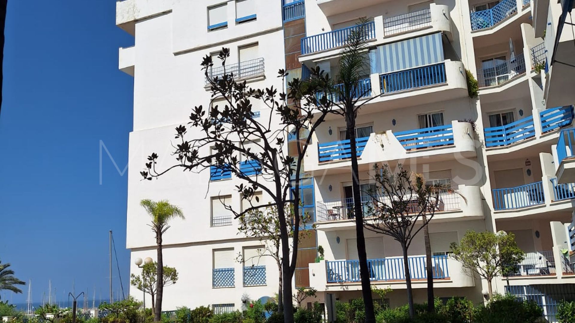 Apartment with 1 bedroom for sale in Estepona Town