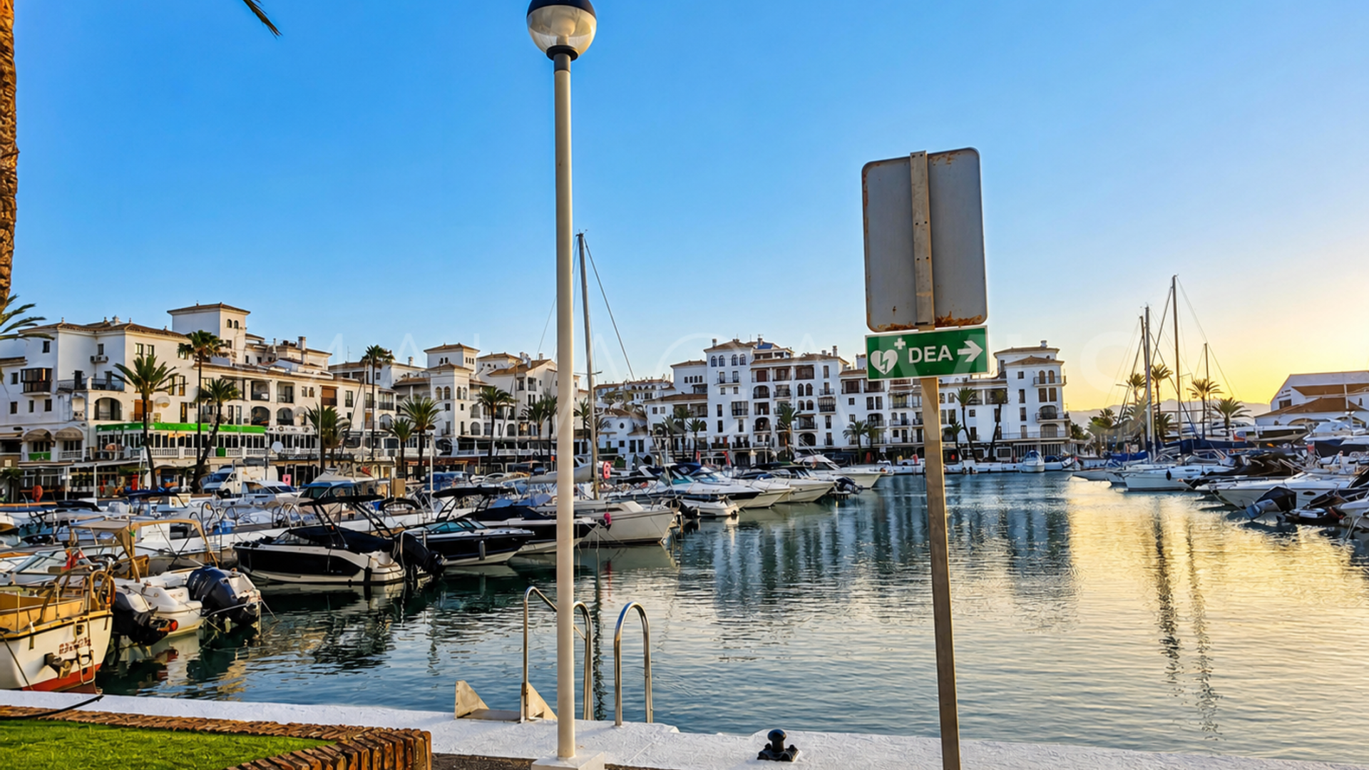 Puerto La Duquesa studio for sale