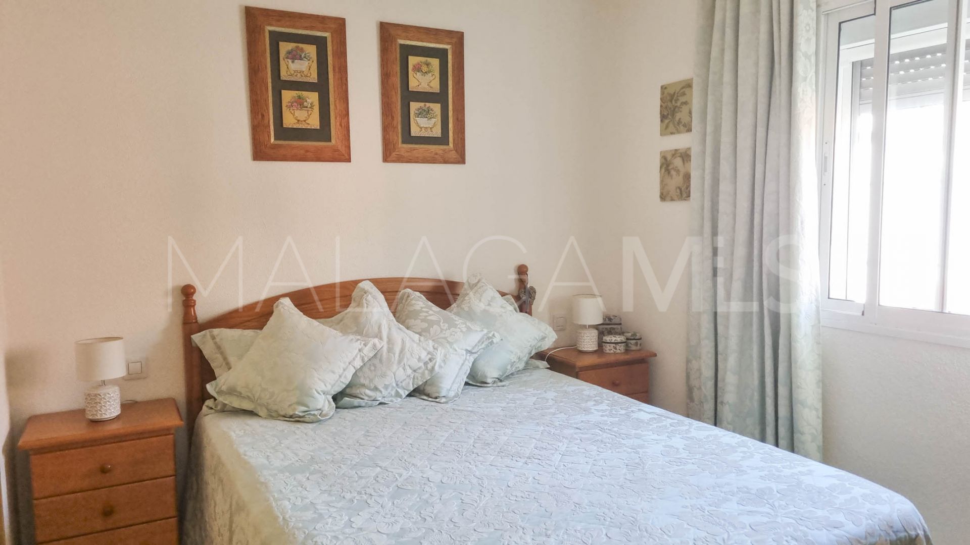 Radhus for sale in Casares Playa