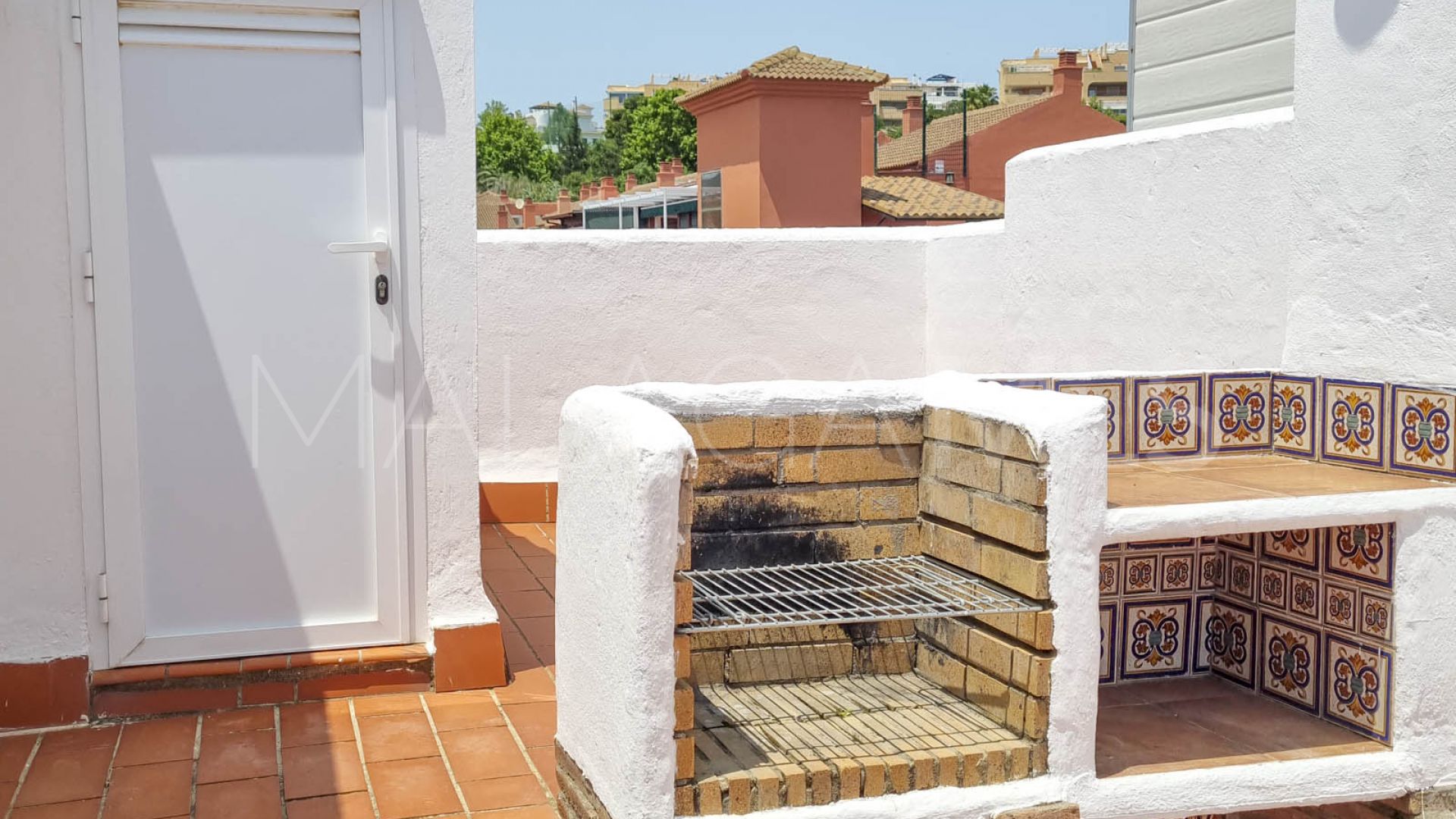 Radhus for sale in Casares Playa
