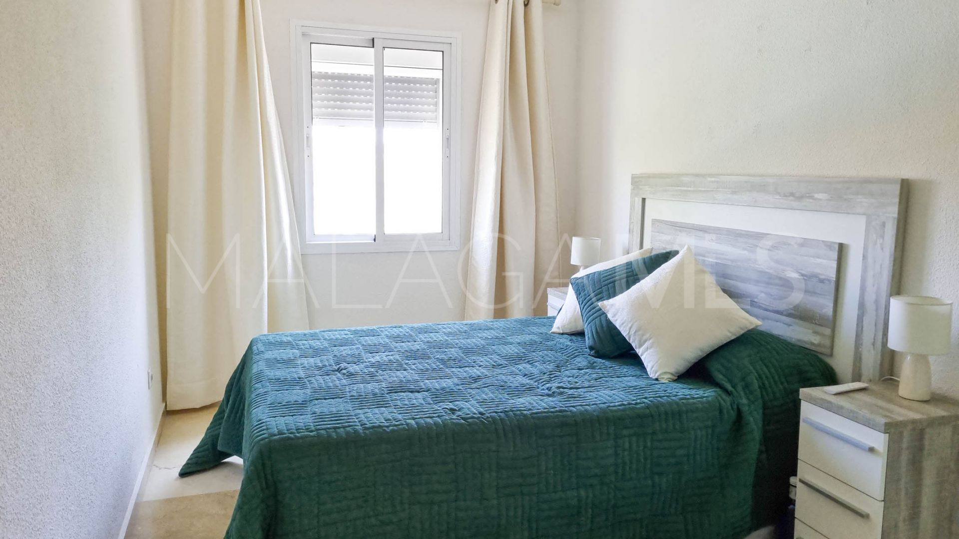 Radhus for sale in Casares Playa