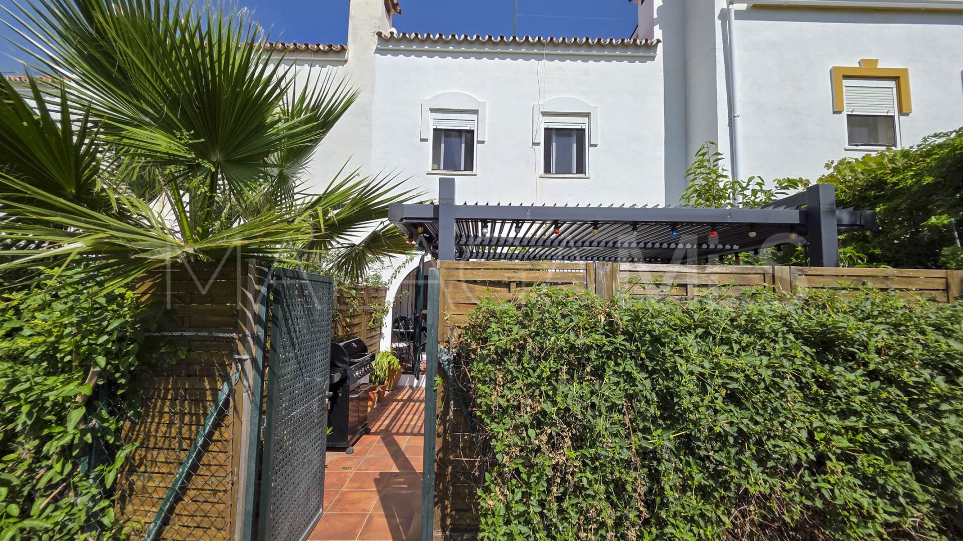 Radhus for sale in Casares Playa