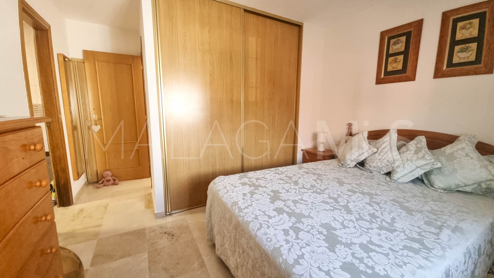 Radhus for sale in Casares Playa