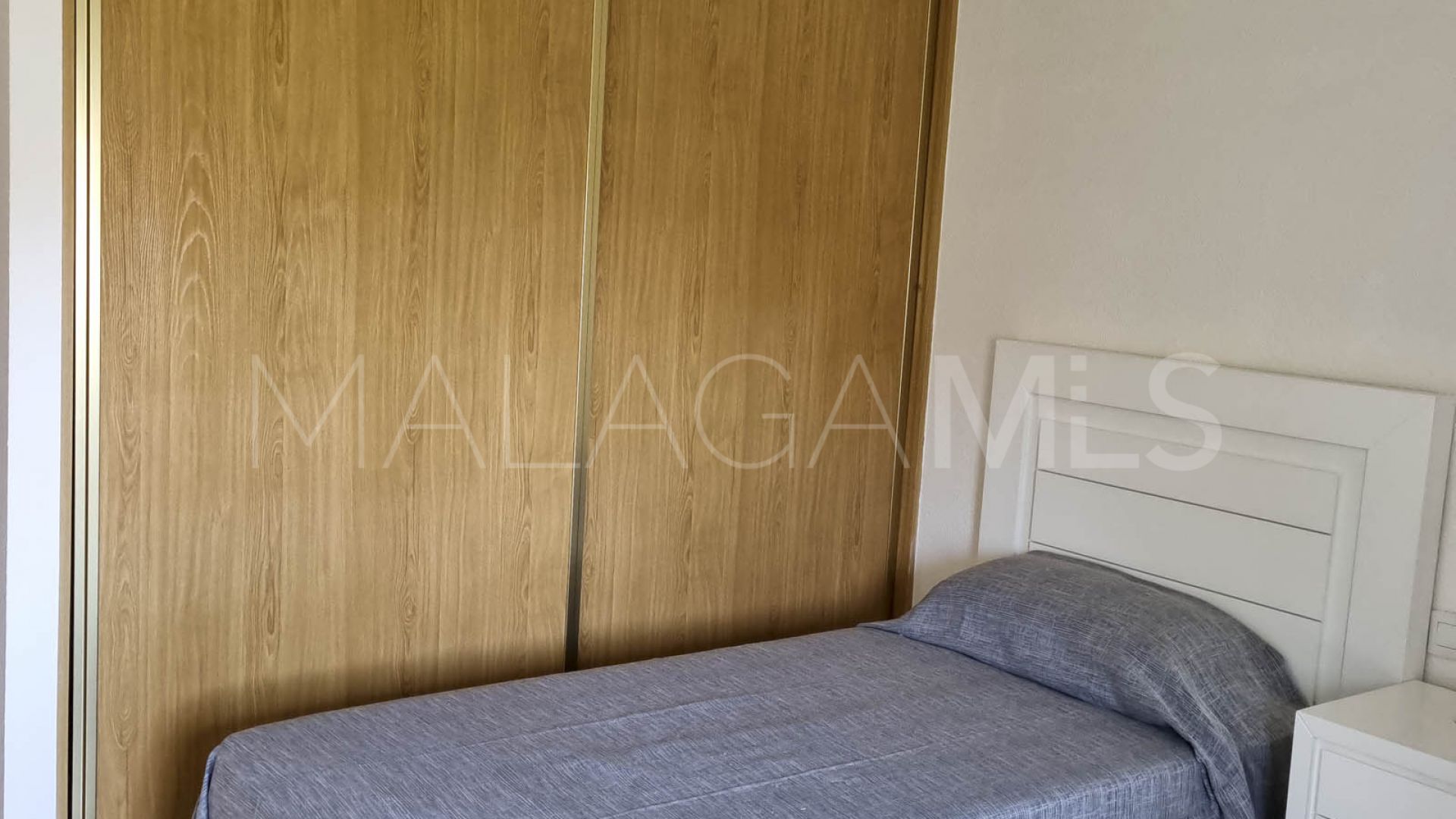 Radhus for sale in Casares Playa