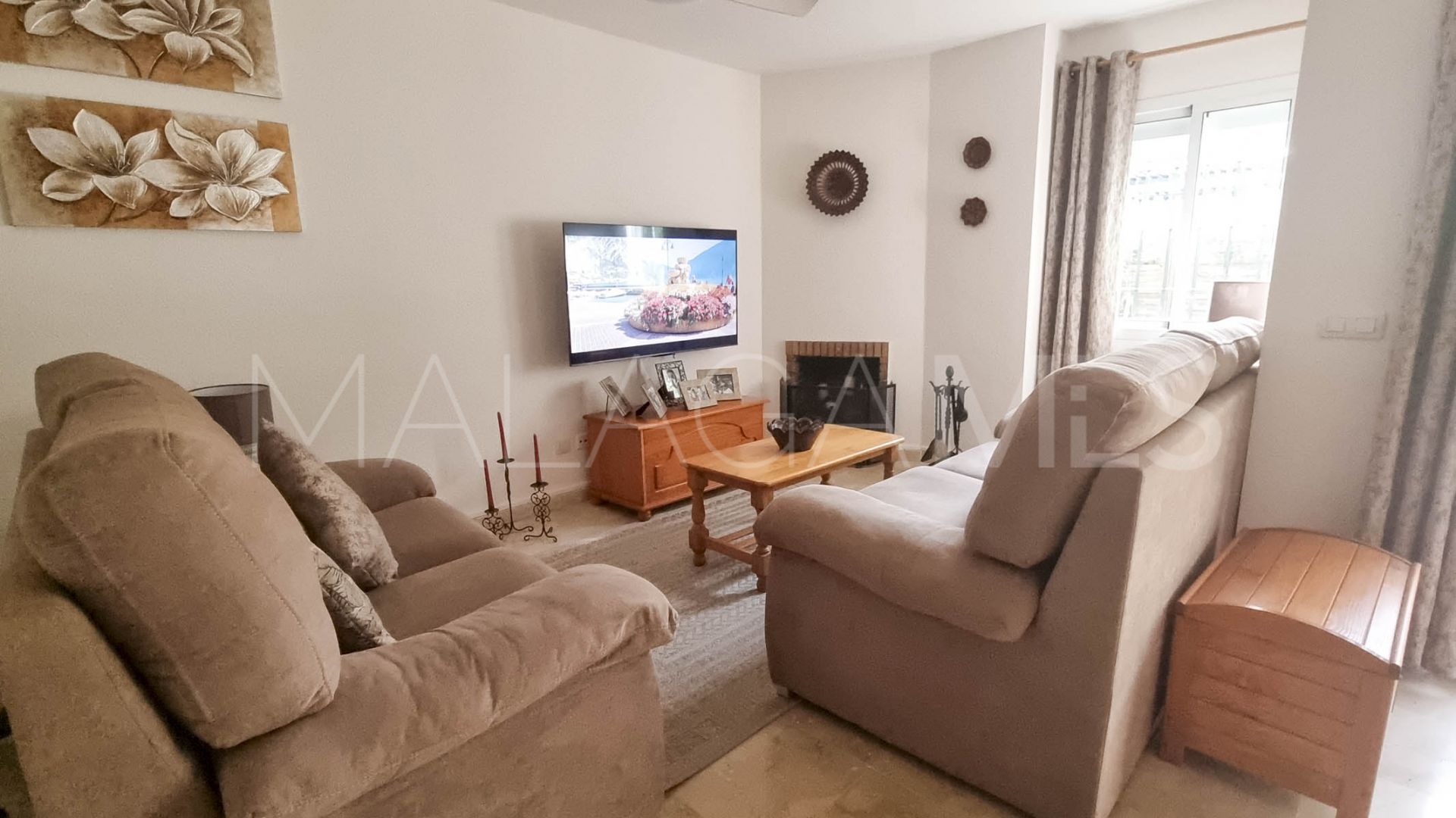 Radhus for sale in Casares Playa