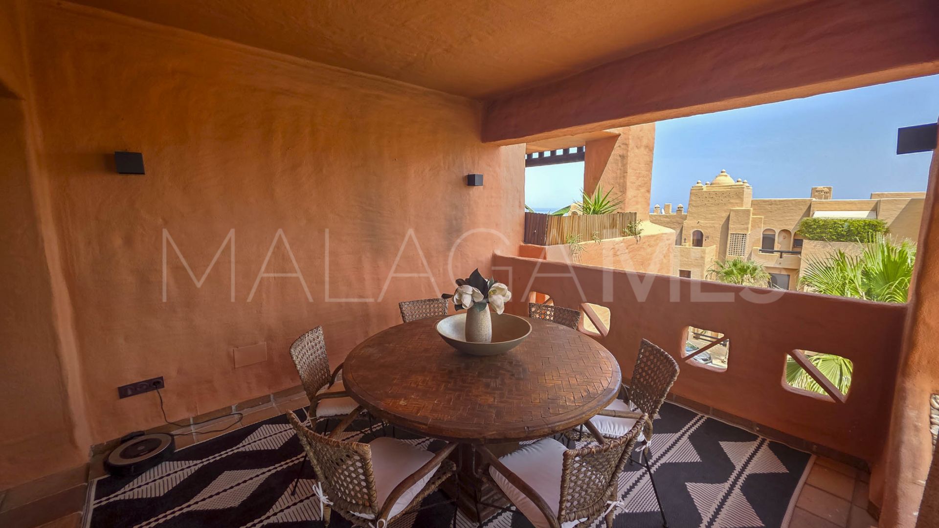 For sale apartment with 2 bedrooms in Manilva