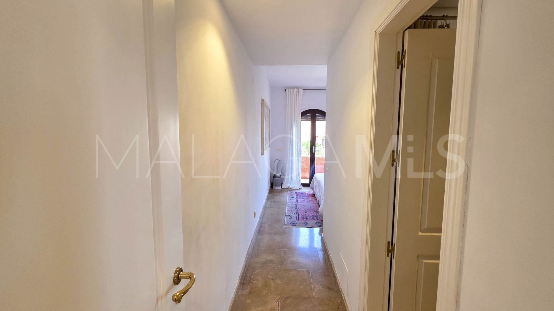 For sale apartment with 2 bedrooms in Manilva