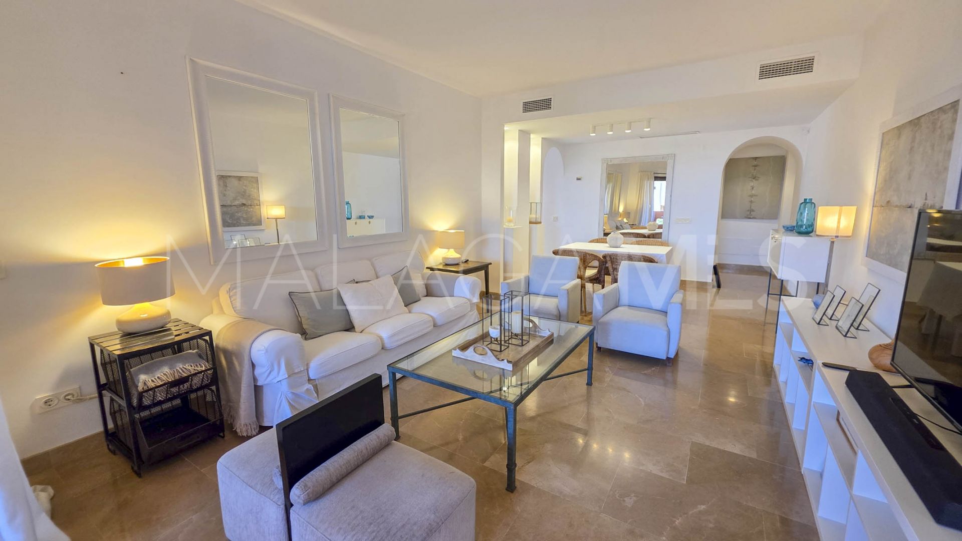 For sale apartment with 2 bedrooms in Manilva