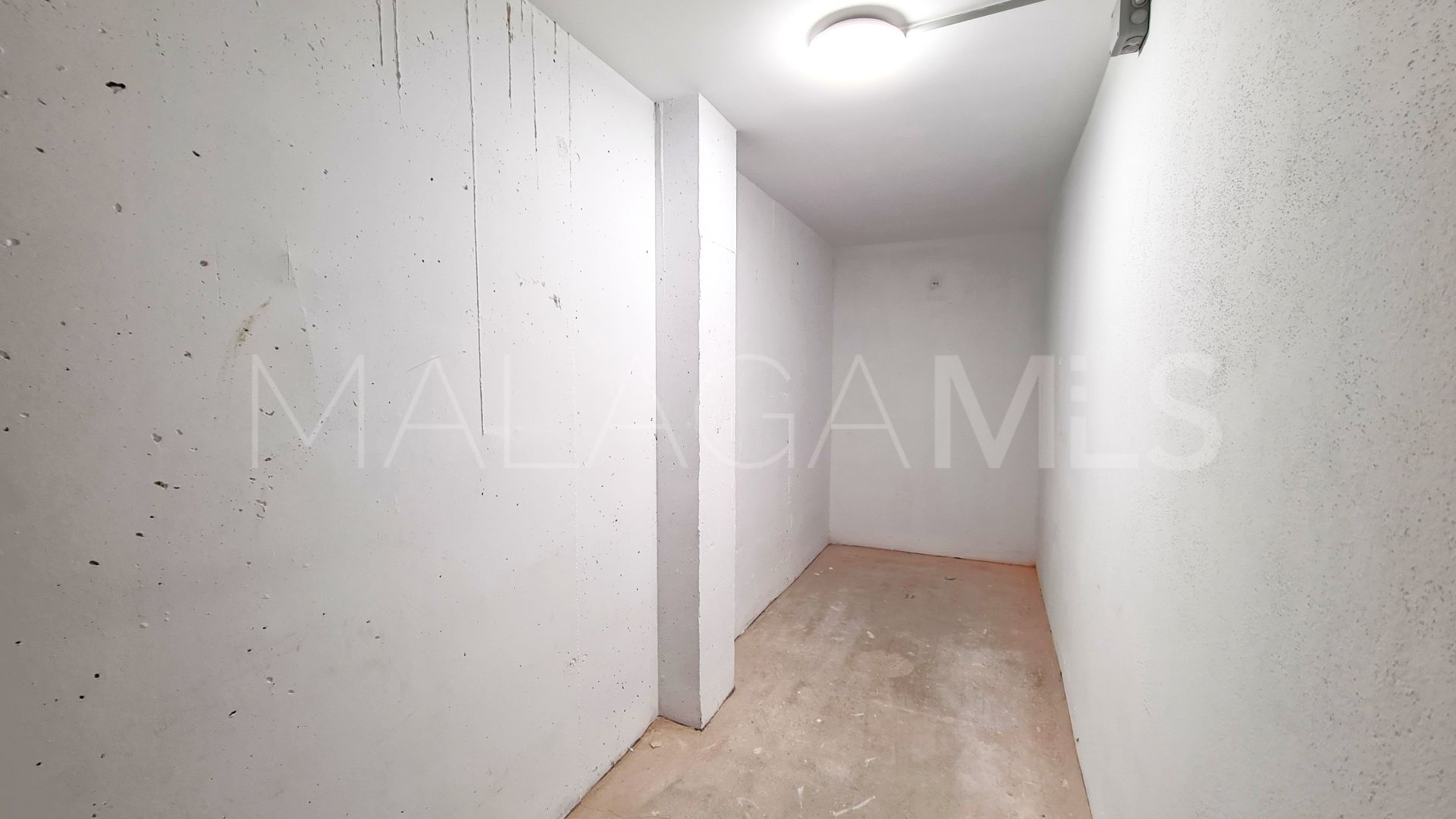 Duplex penthouse for sale in Estepona Ville