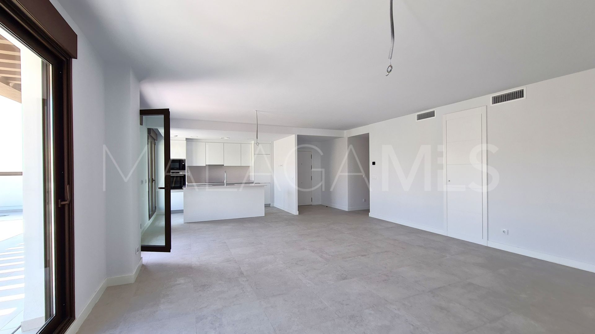 Duplex penthouse for sale in Estepona Ville