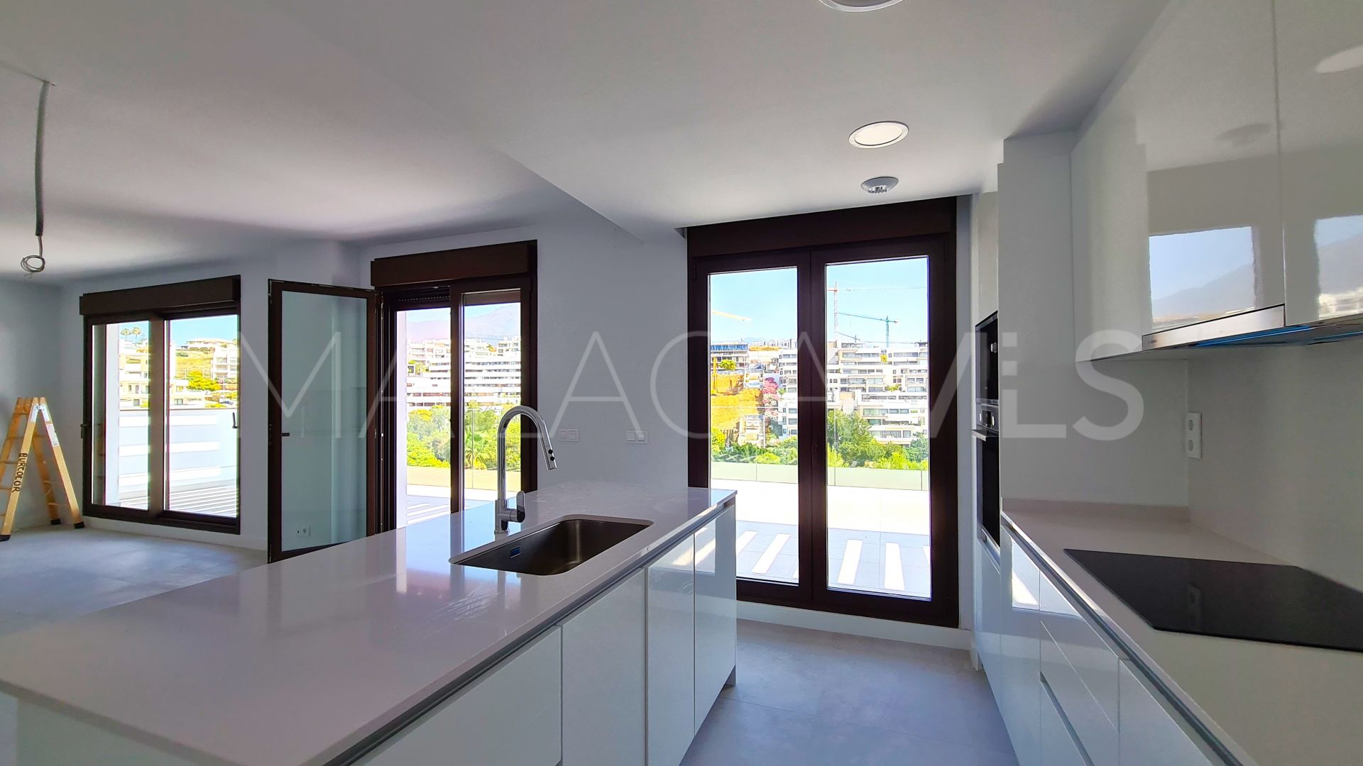 Duplex penthouse for sale in Estepona Ville