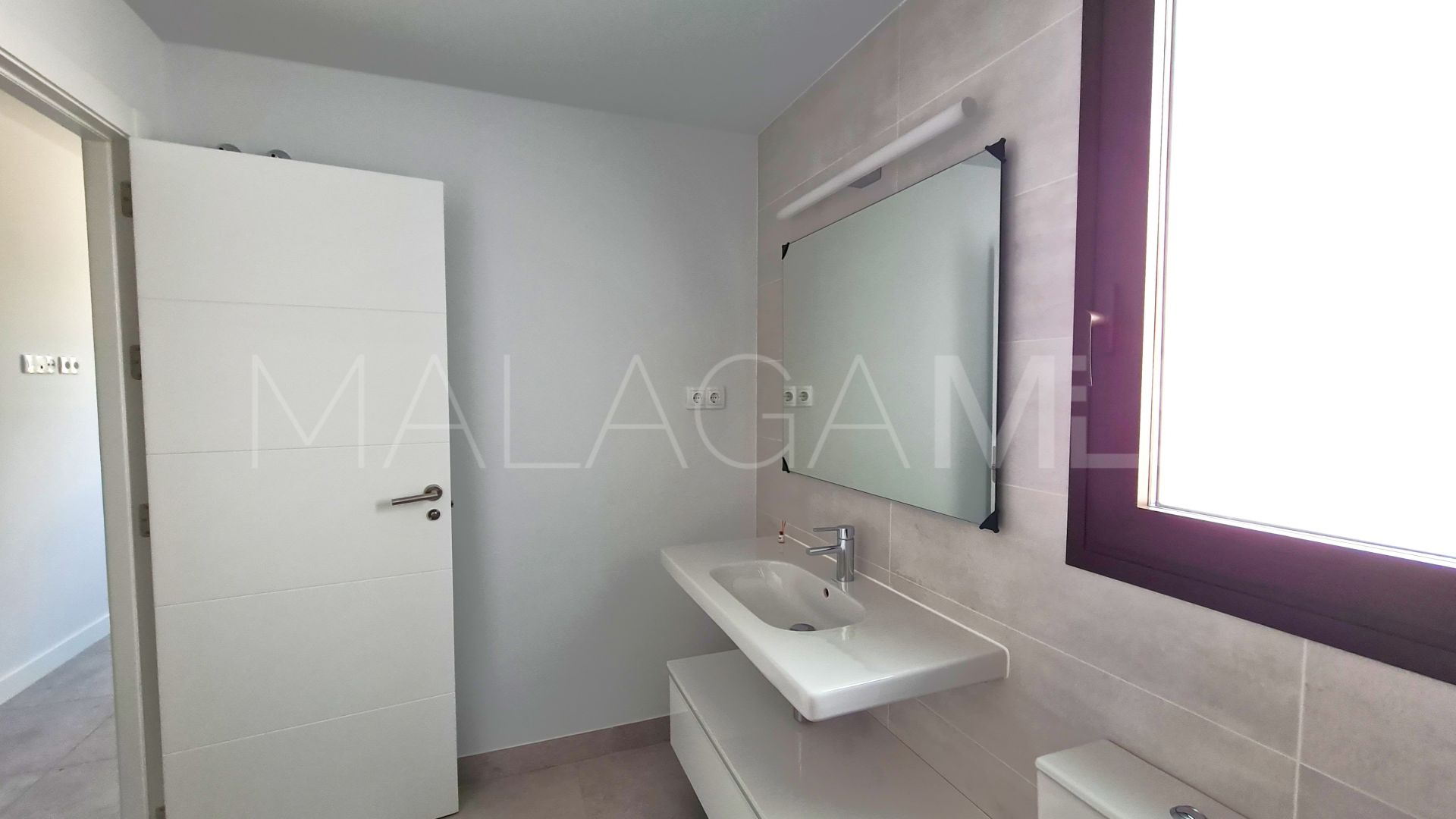 Duplex penthouse for sale in Estepona Ville