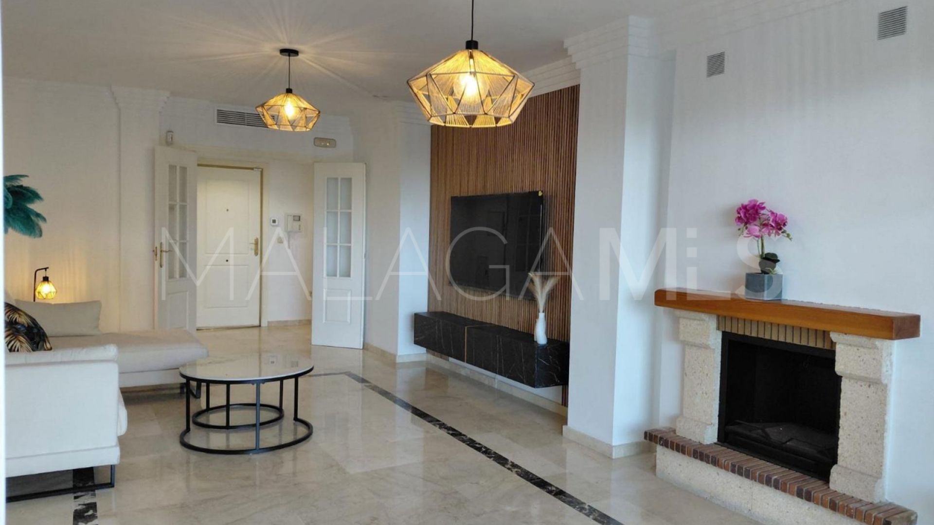 For sale 1 bedroom ground floor apartment in Rio Real