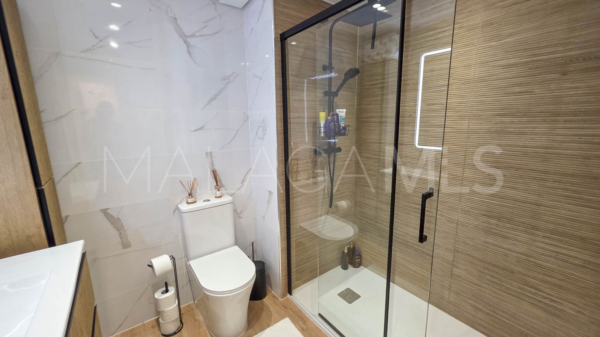 Buy duplex de 2 bedrooms in La Reserva de Marbella