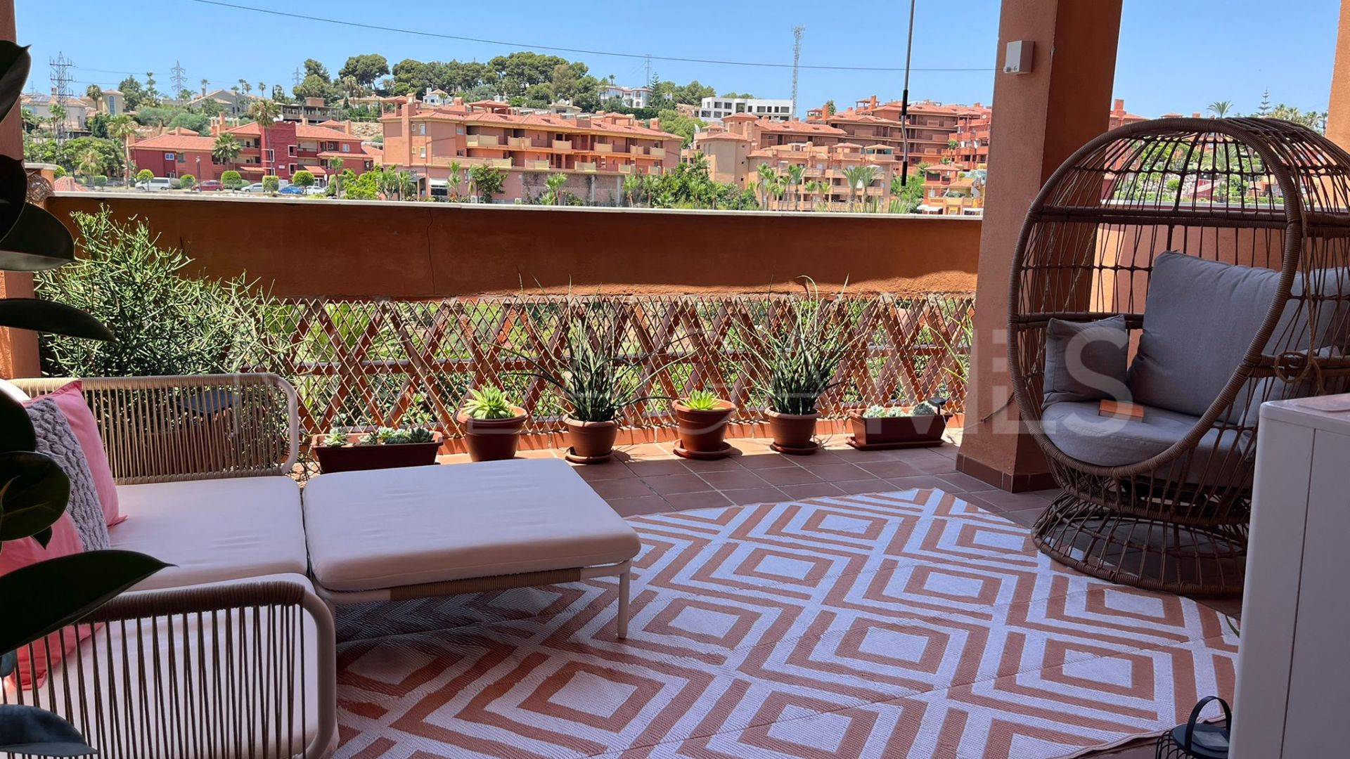 For sale duplex with 2 bedrooms in La Reserva de Marbella