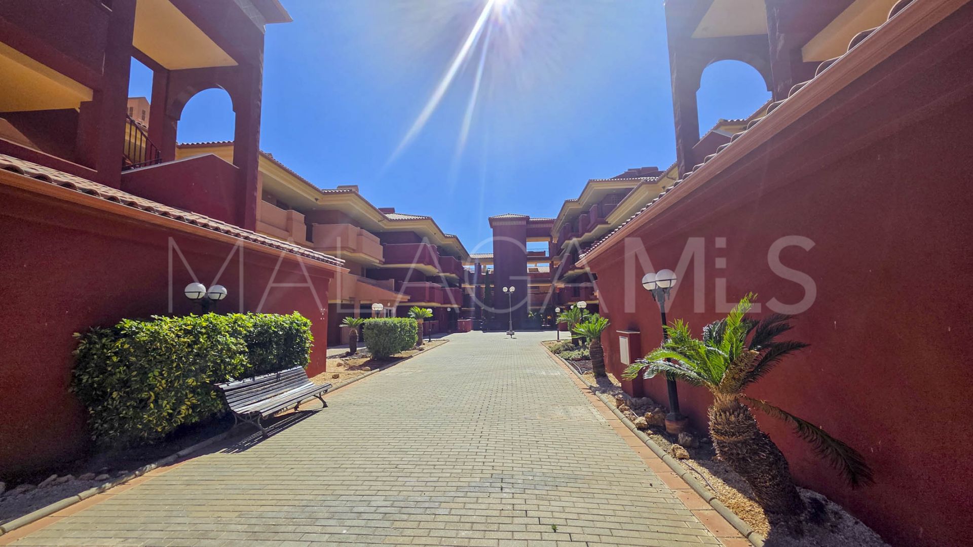 Buy duplex de 2 bedrooms in La Reserva de Marbella