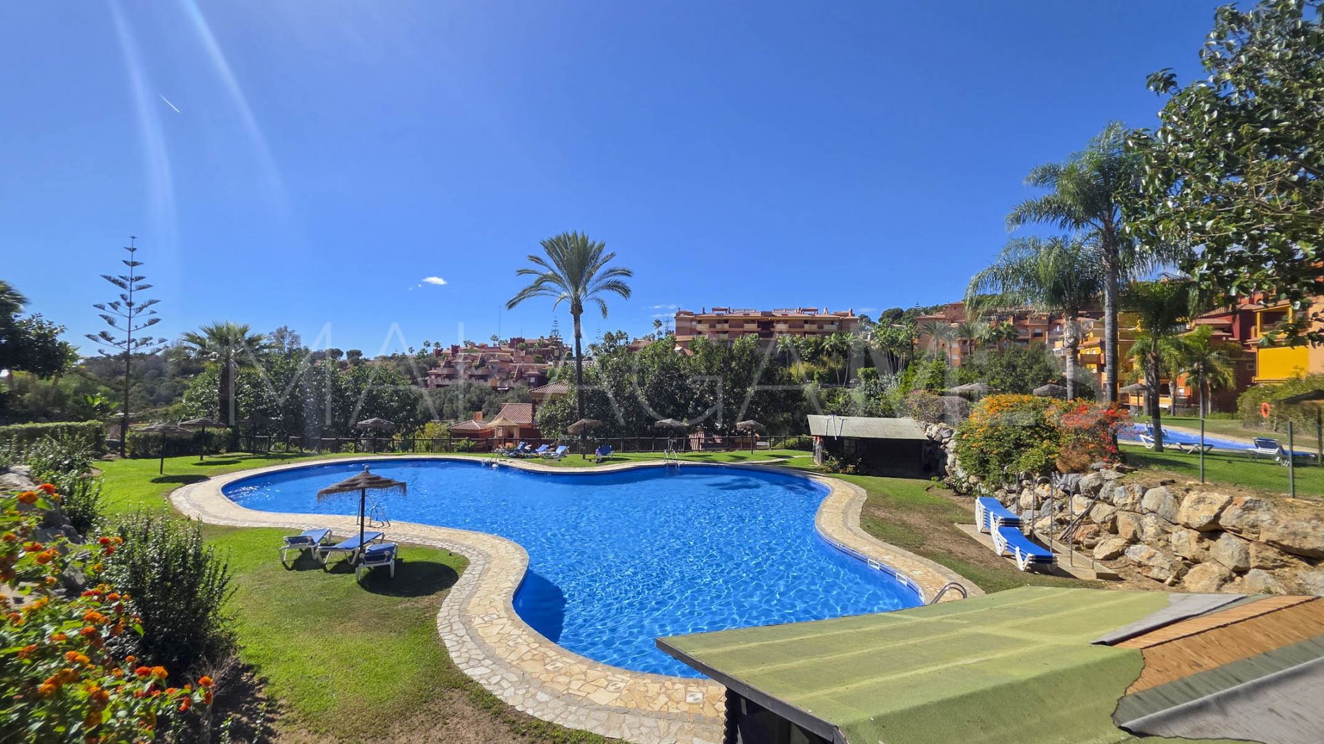 Buy duplex de 2 bedrooms in La Reserva de Marbella