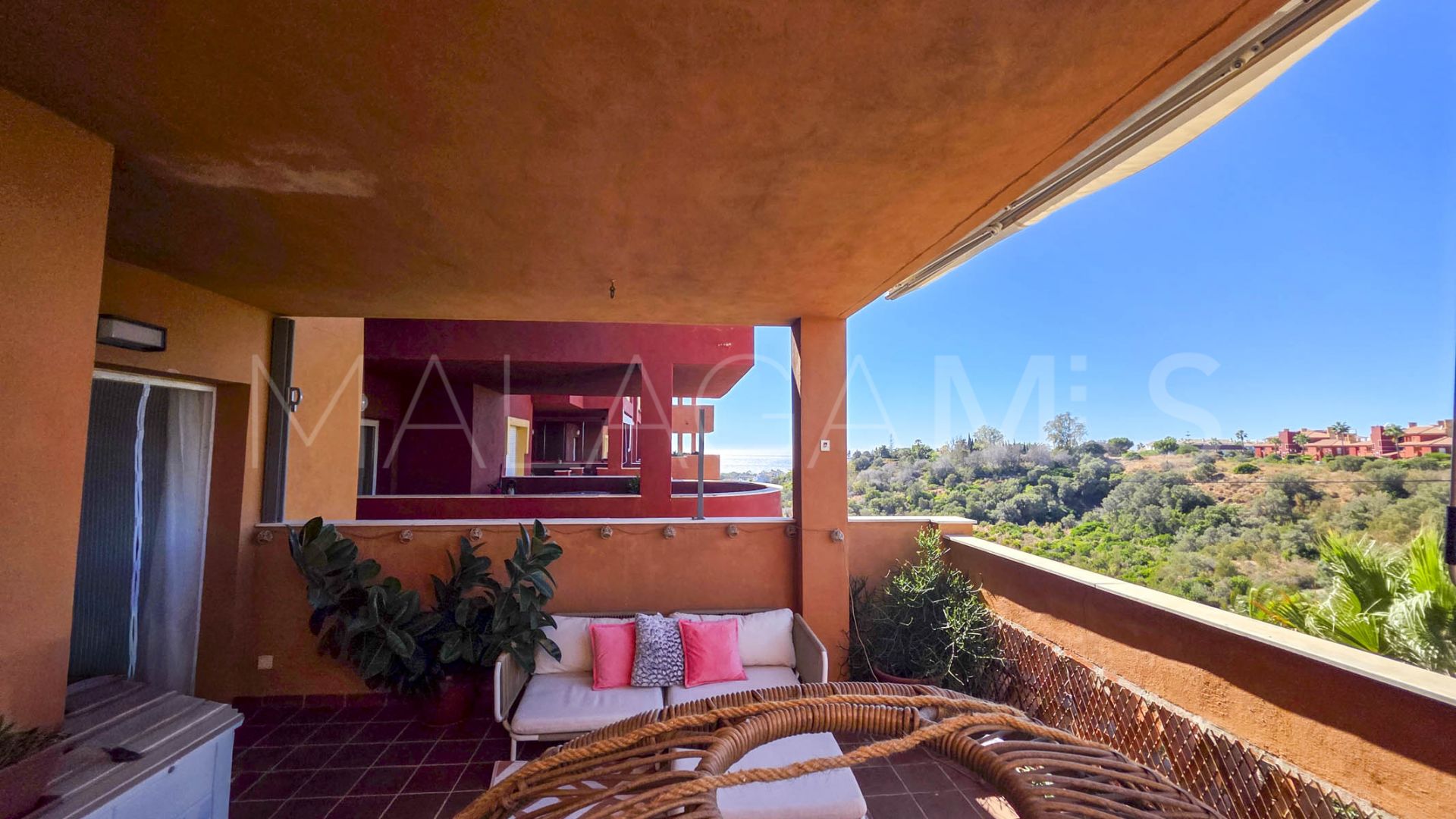 Buy duplex de 2 bedrooms in La Reserva de Marbella