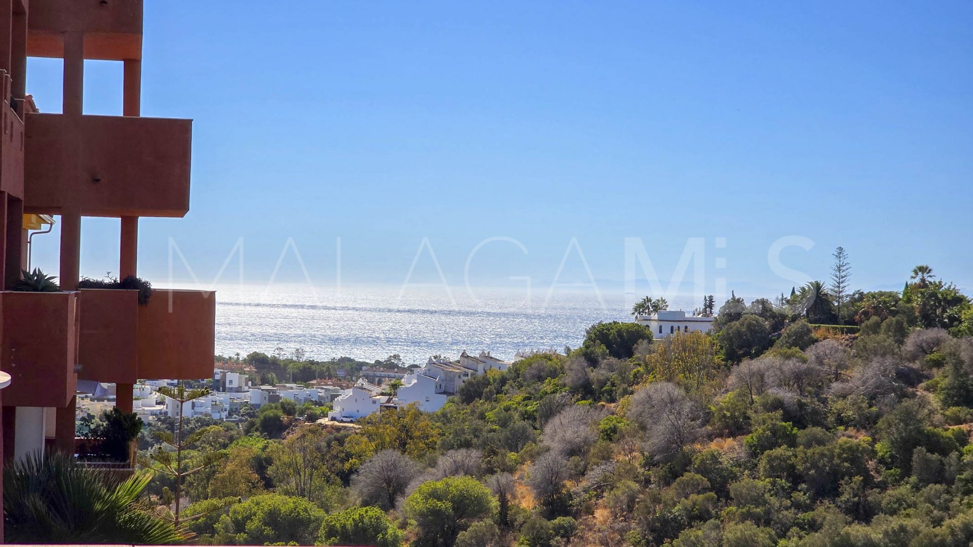 Buy duplex de 2 bedrooms in La Reserva de Marbella