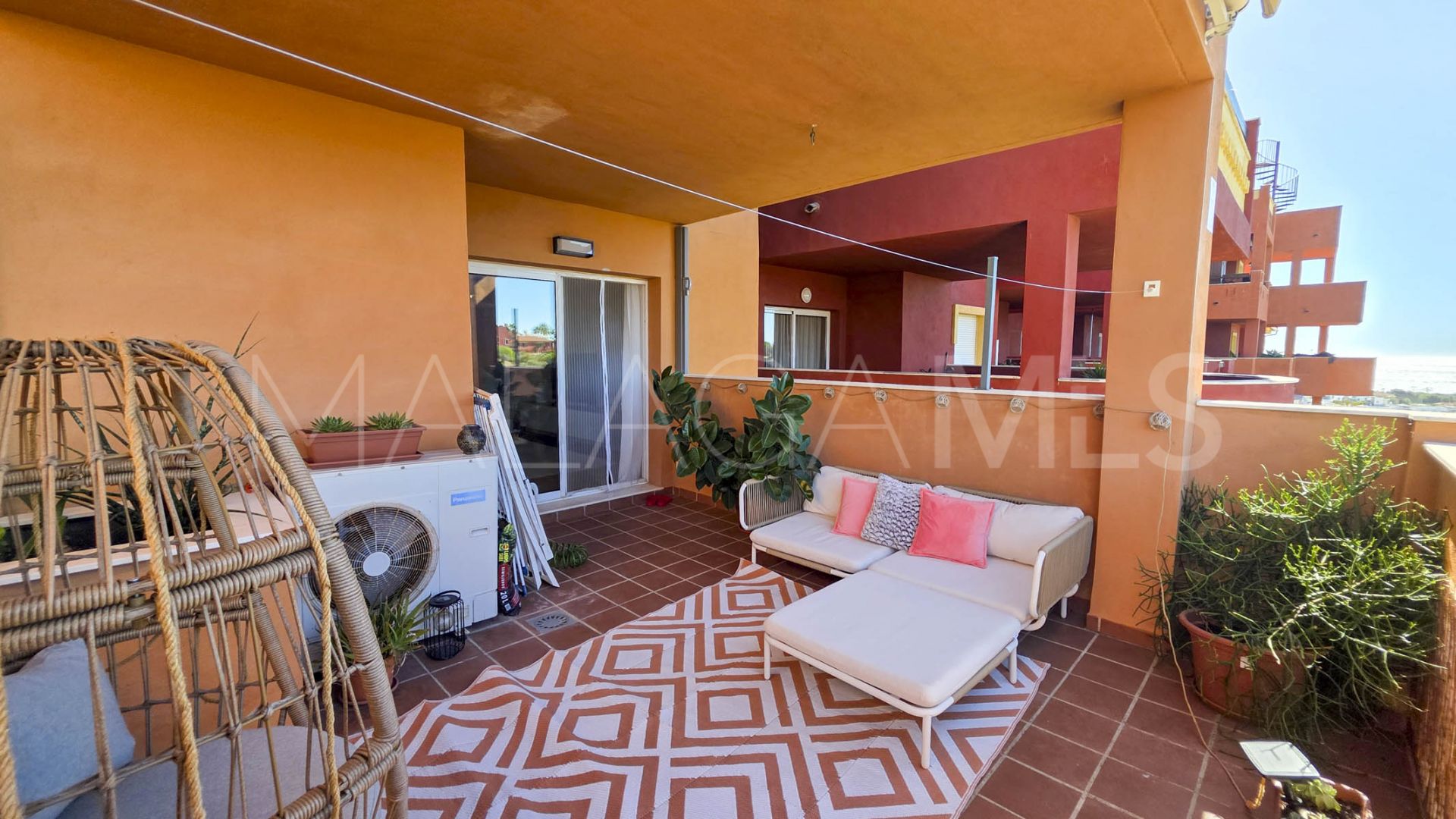 Buy duplex de 2 bedrooms in La Reserva de Marbella