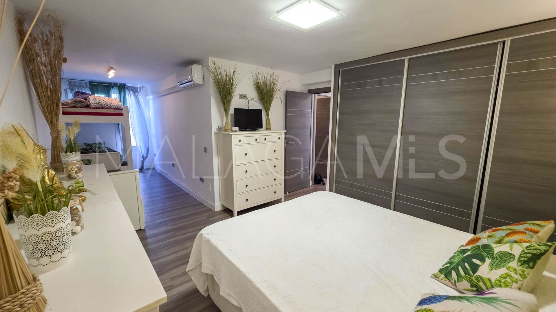 Apartamento planta baja with 1 bedroom a la venta in Marina de Casares