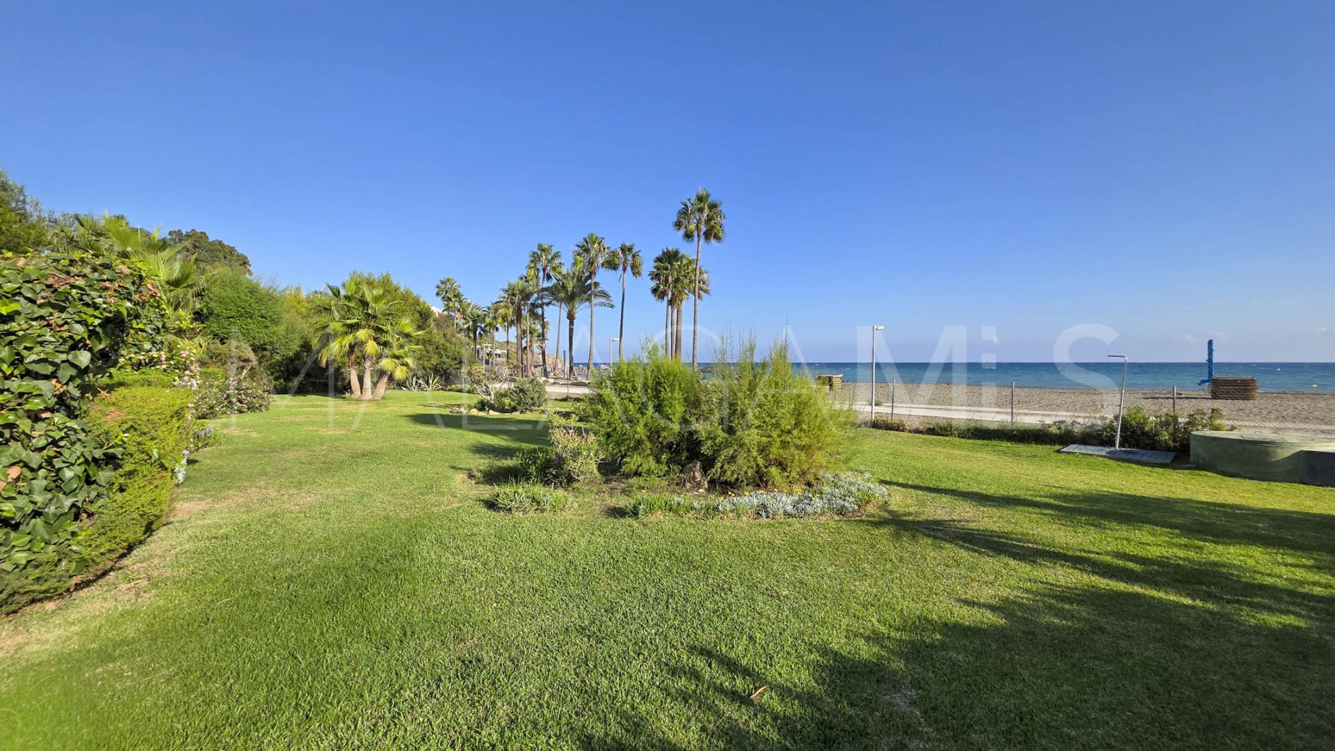 Apartamento planta baja with 1 bedroom a la venta in Marina de Casares