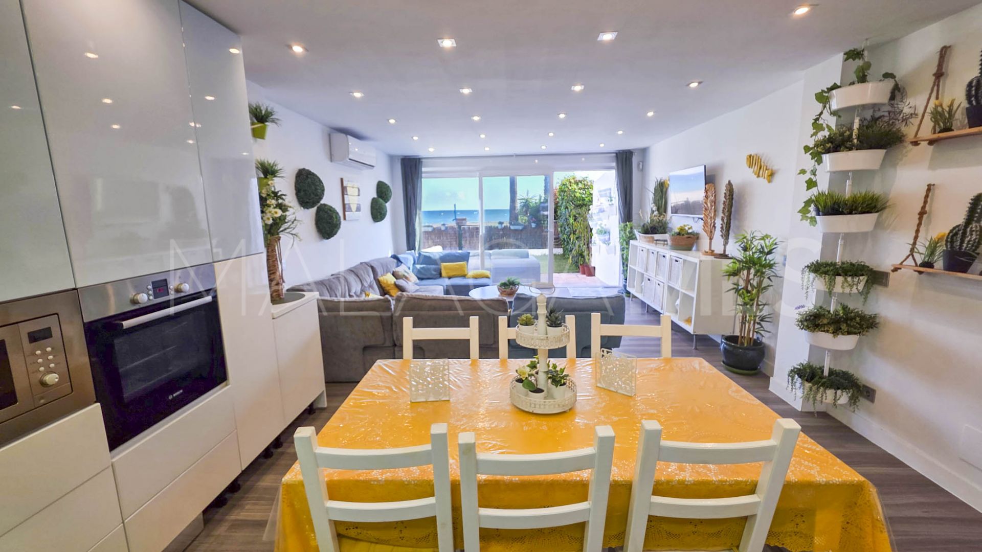 Apartamento planta baja with 1 bedroom a la venta in Marina de Casares