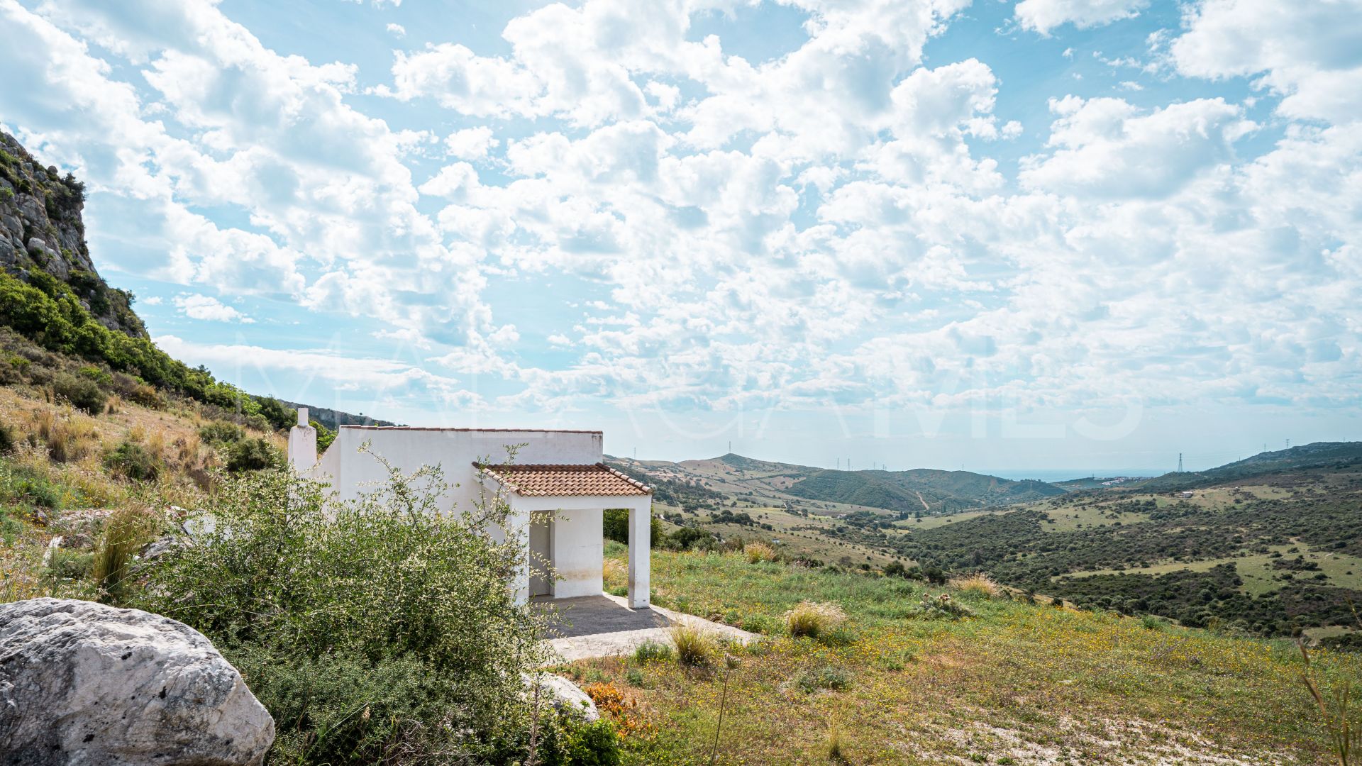 Finca for sale in Casares