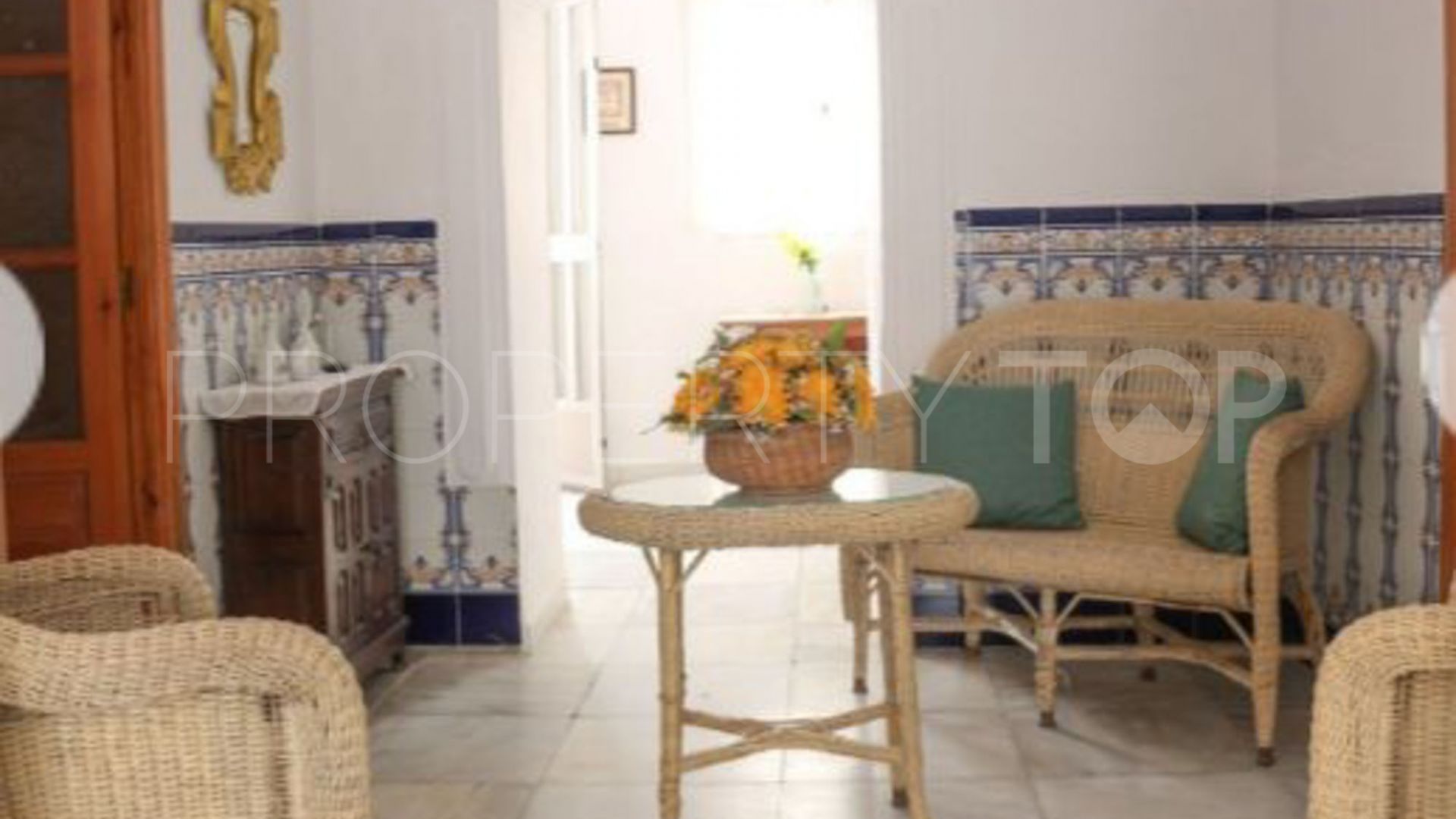 Adosado en venta con 8 dormitorios en Jimena de La Frontera