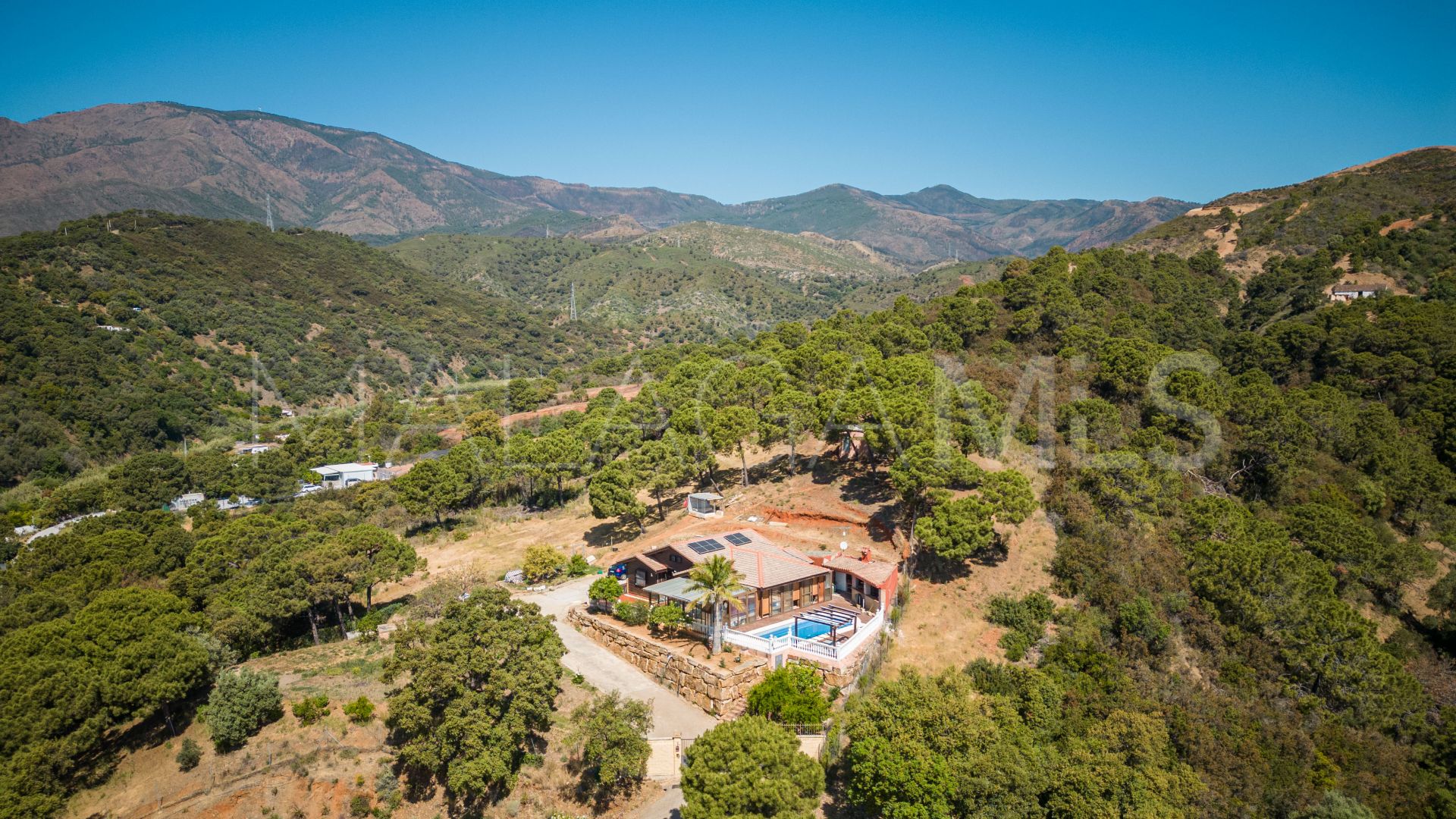 Se vende casa in Estepona with 3 bedrooms