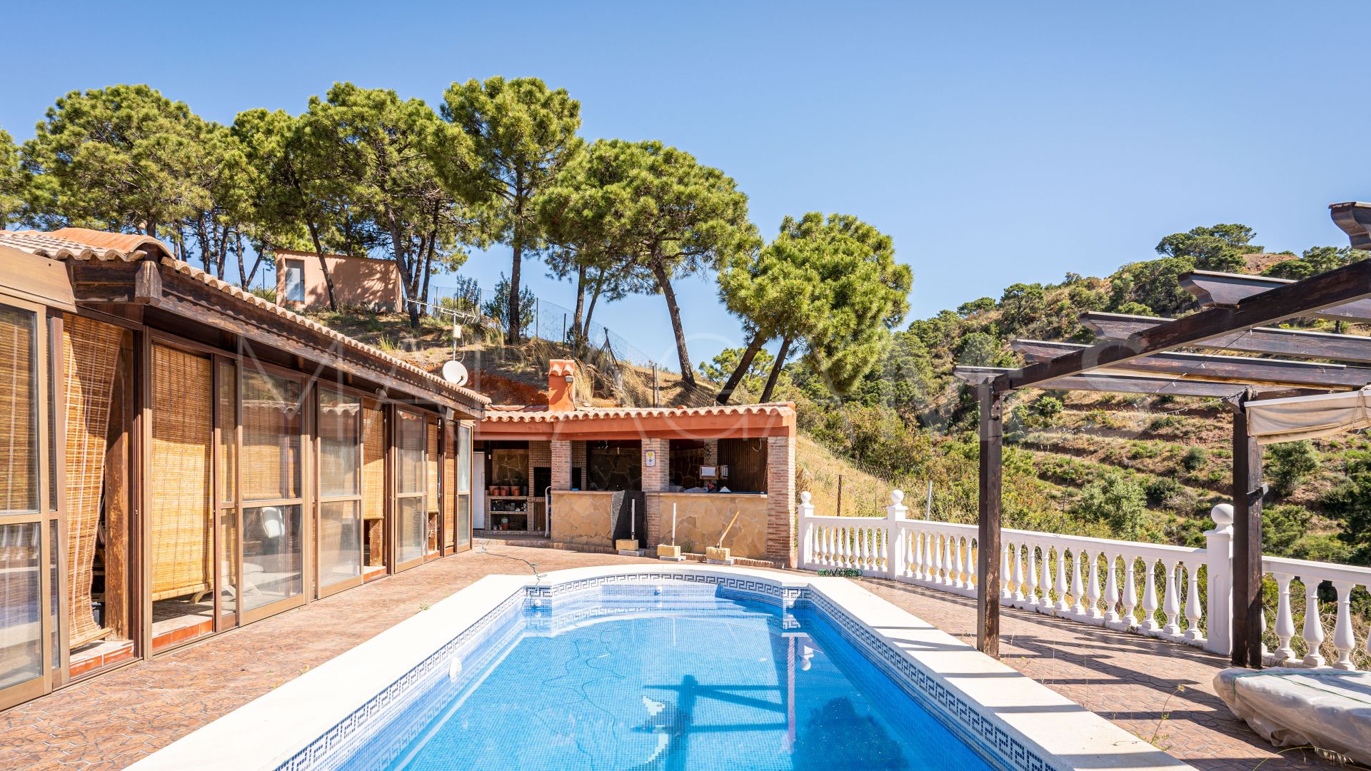 Se vende casa in Estepona with 3 bedrooms