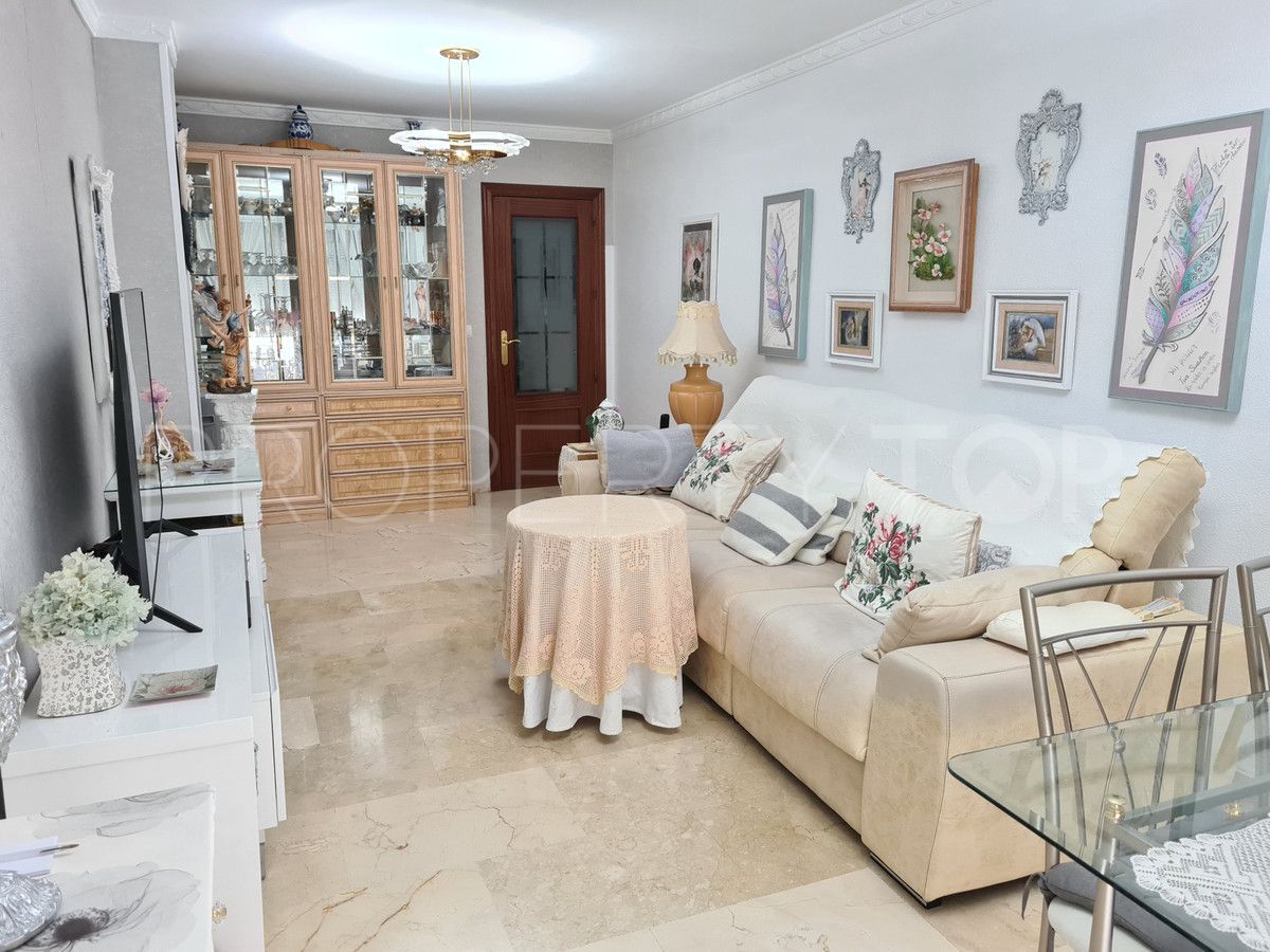 Se vende apartamento con 3 dormitorios en Marbella Ciudad