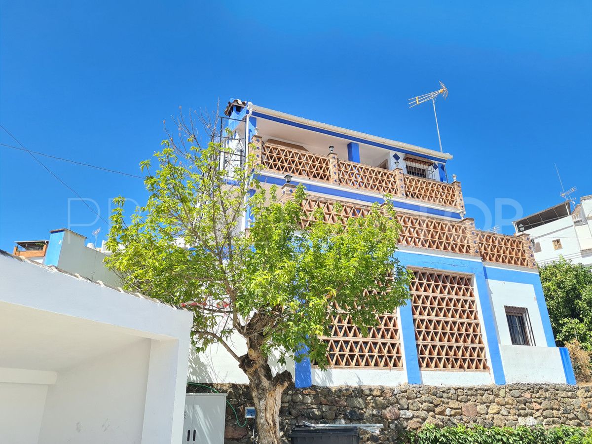 Villa for sale in Tolox