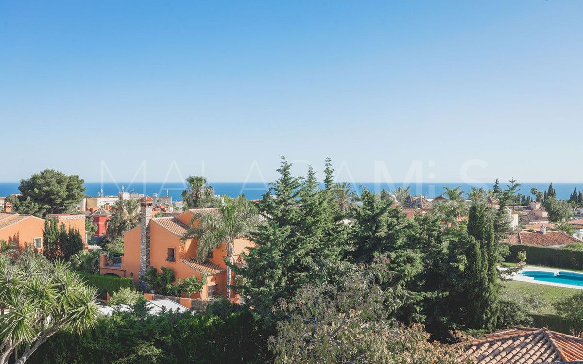 Villa for sale in Marbella City