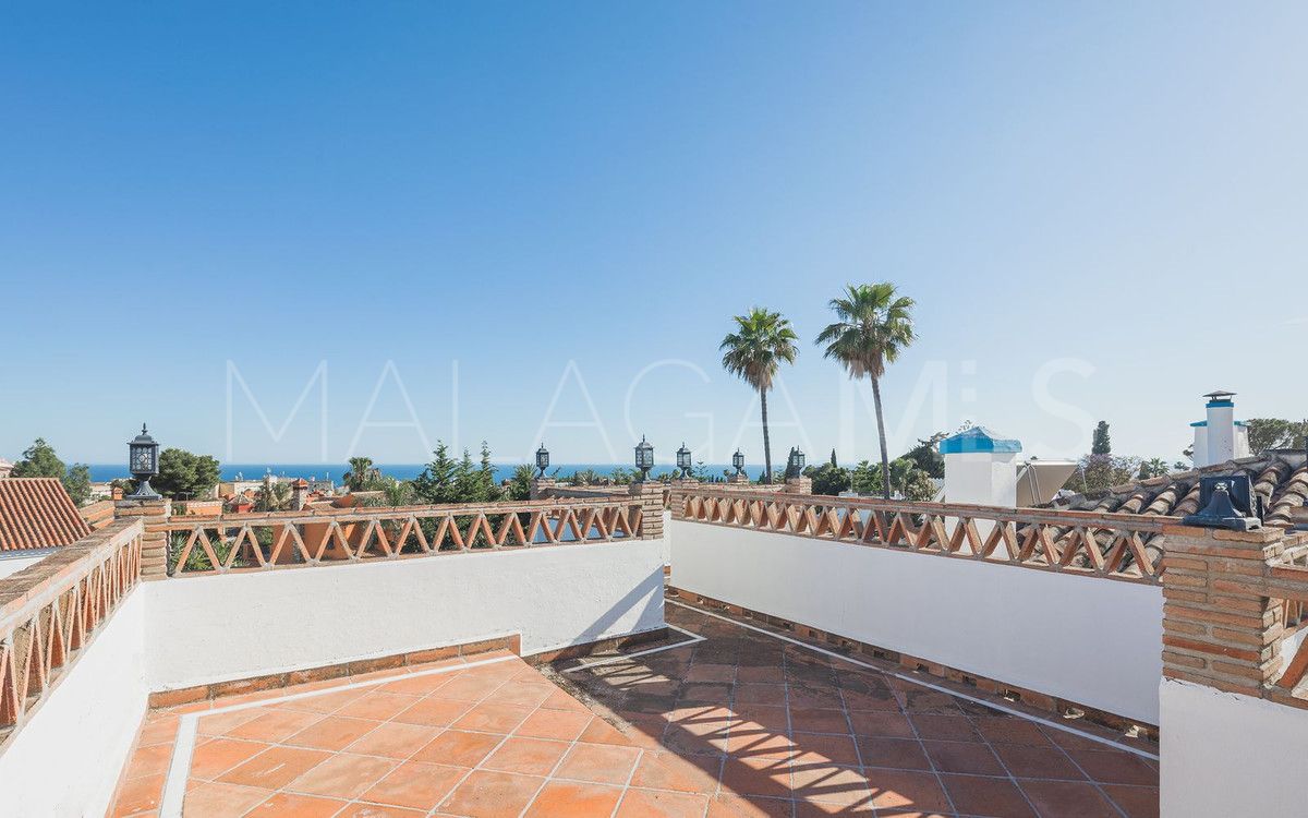 Villa for sale in Marbella City