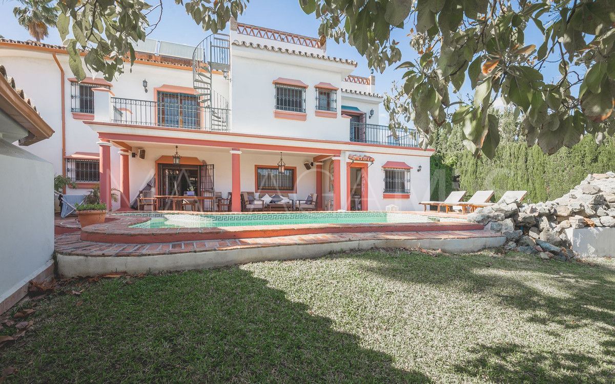 Villa for sale in Marbella City