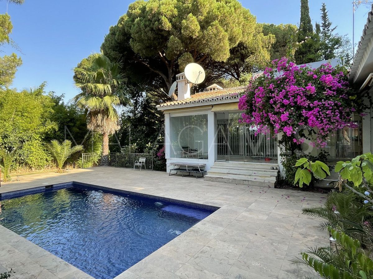 Villa for sale in Marbella City