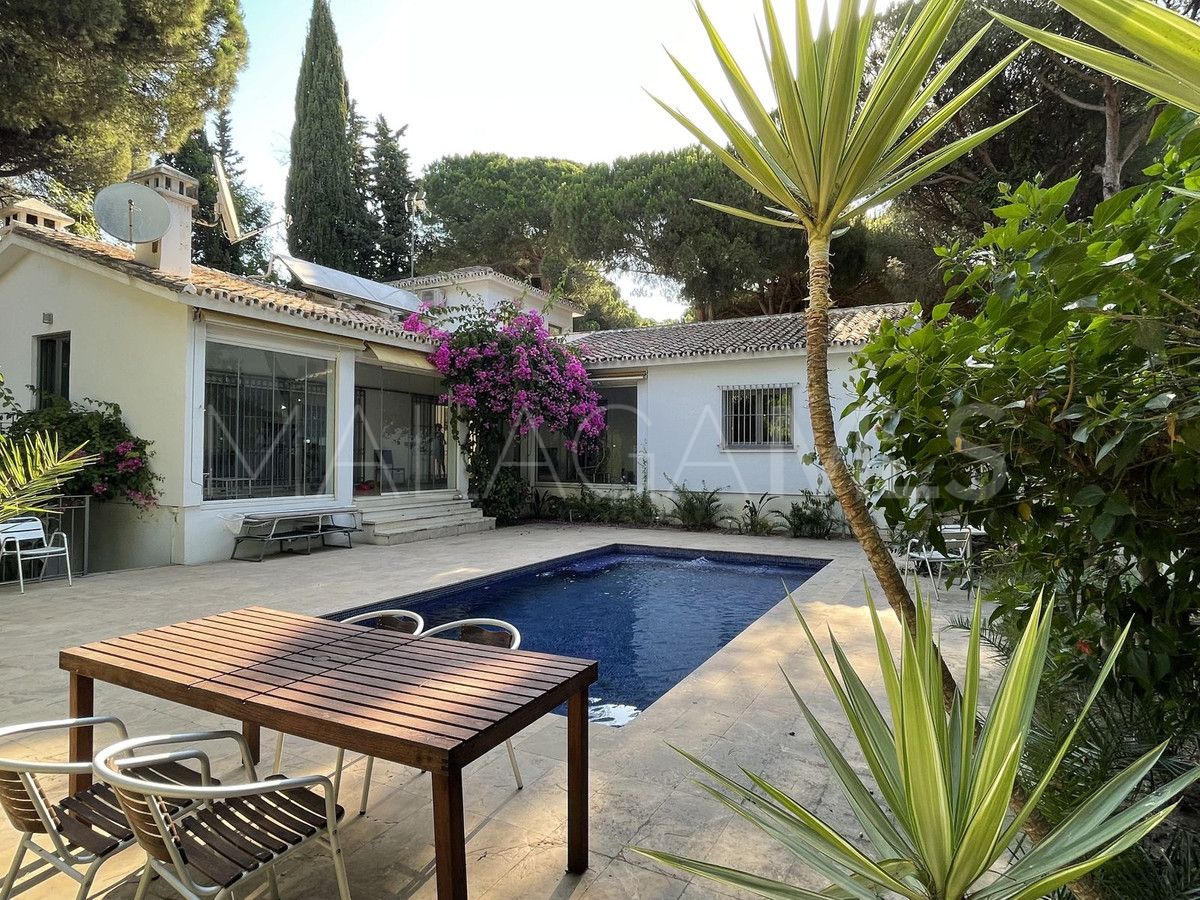 Villa for sale in Marbella City