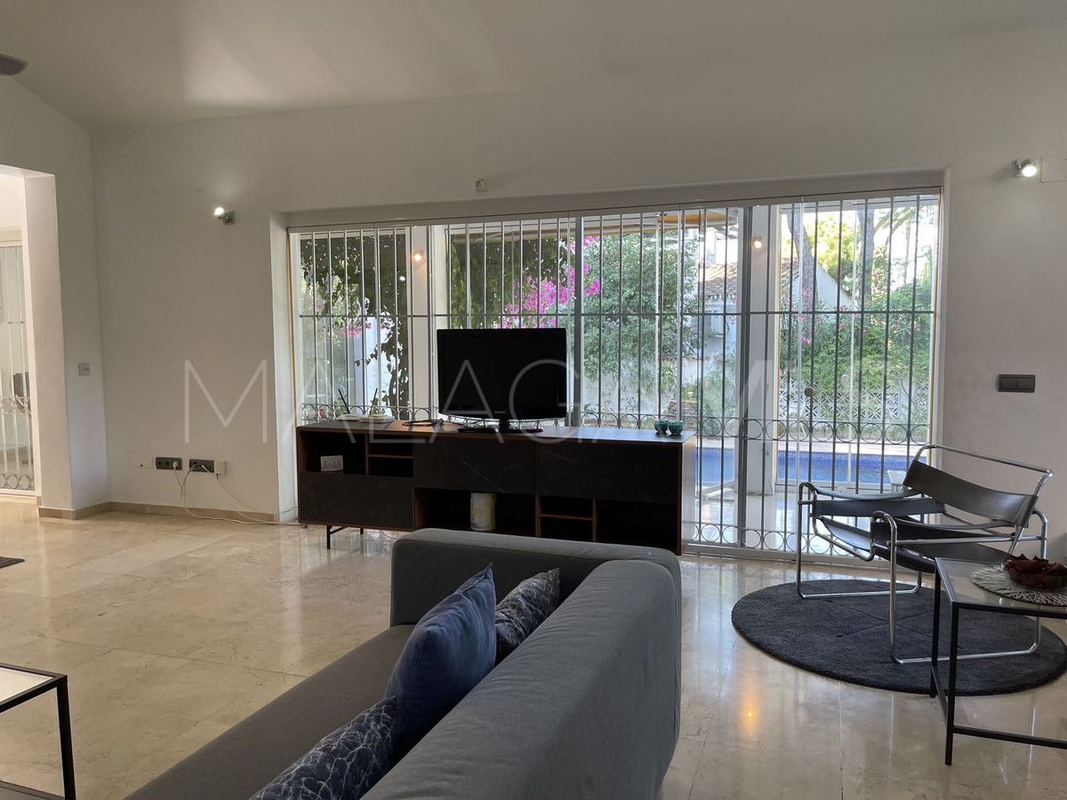 Villa for sale in Marbella City