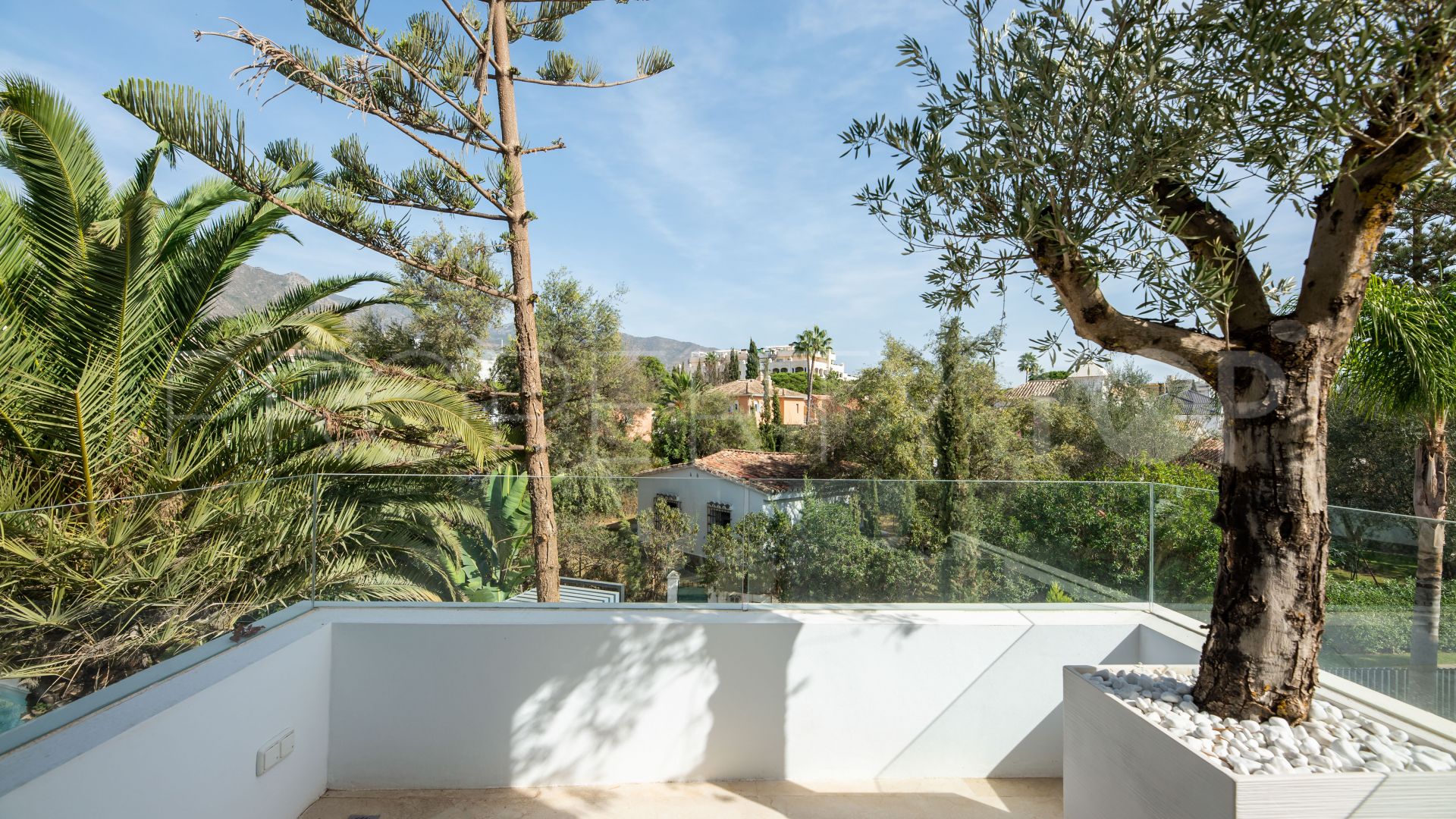 Marbella, villa de 5 dormitorios en venta