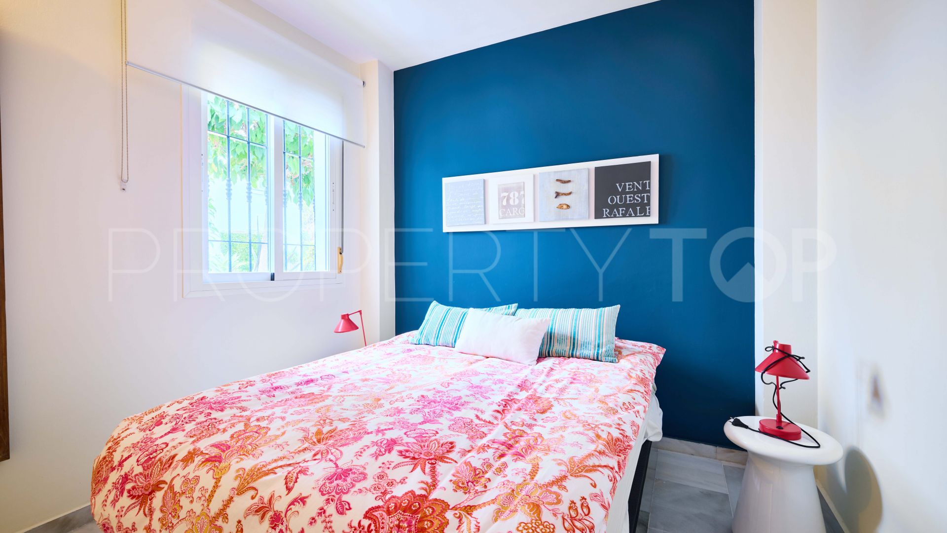 Comprar apartamento planta baja en Los Naranjos de Marbella con 3 dormitorios