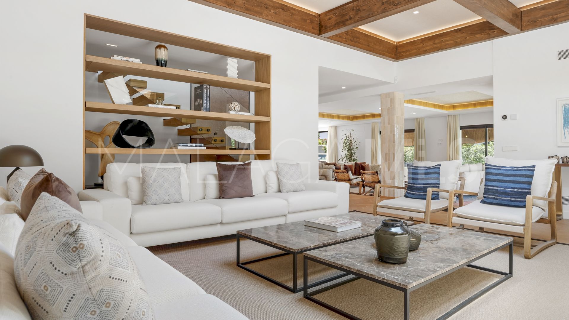 Villa for sale in Casasola