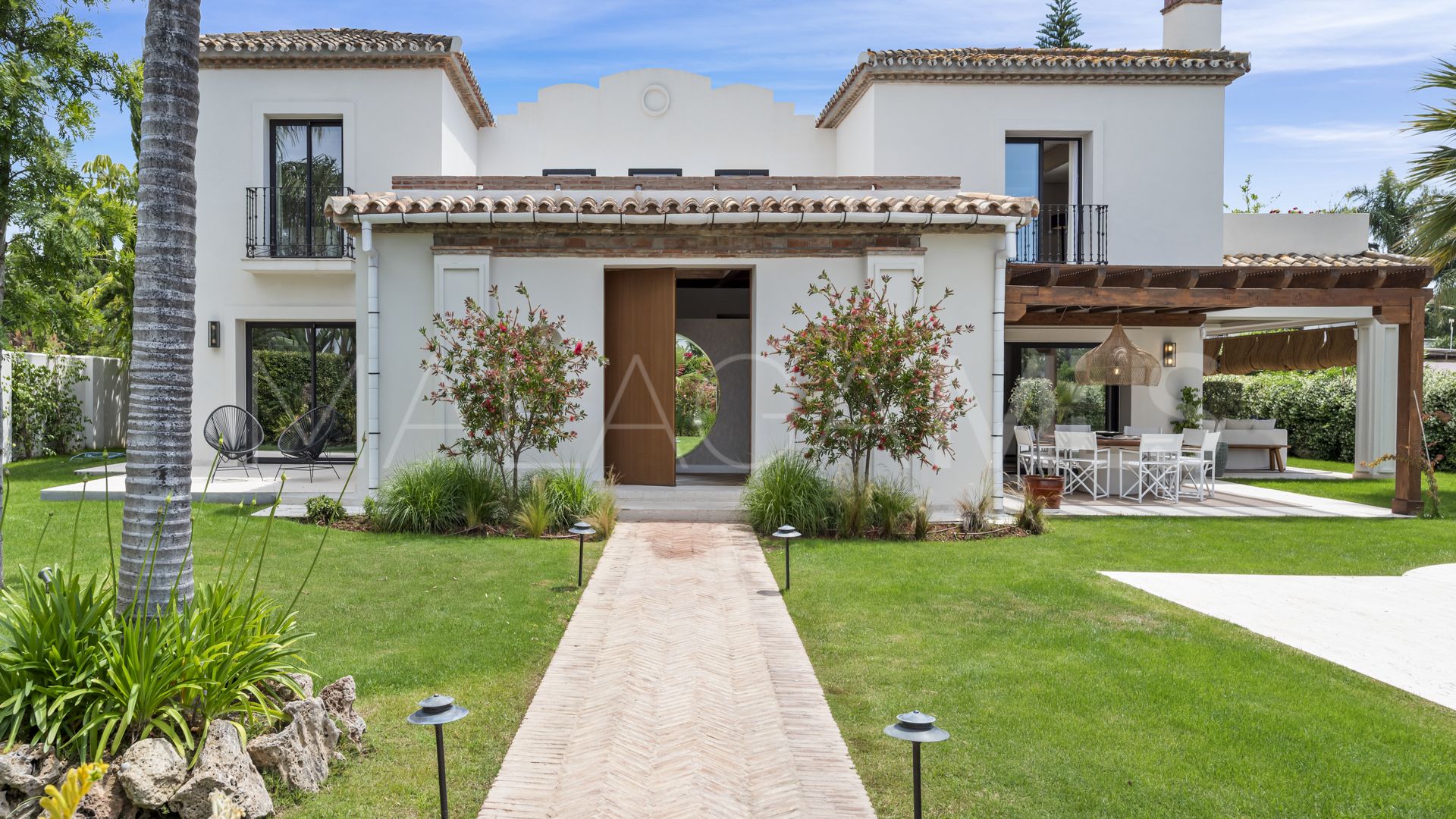 Villa for sale in Casasola