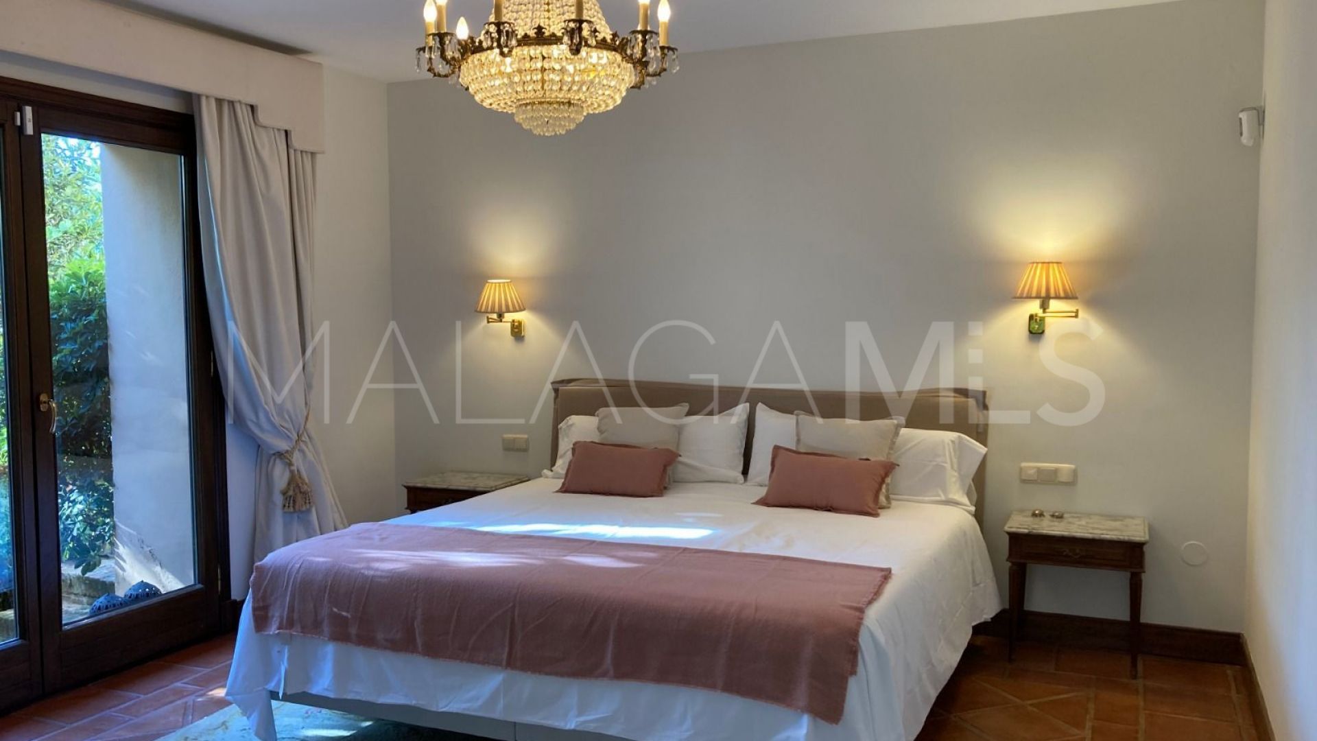 Villa for sale in Marbella Est