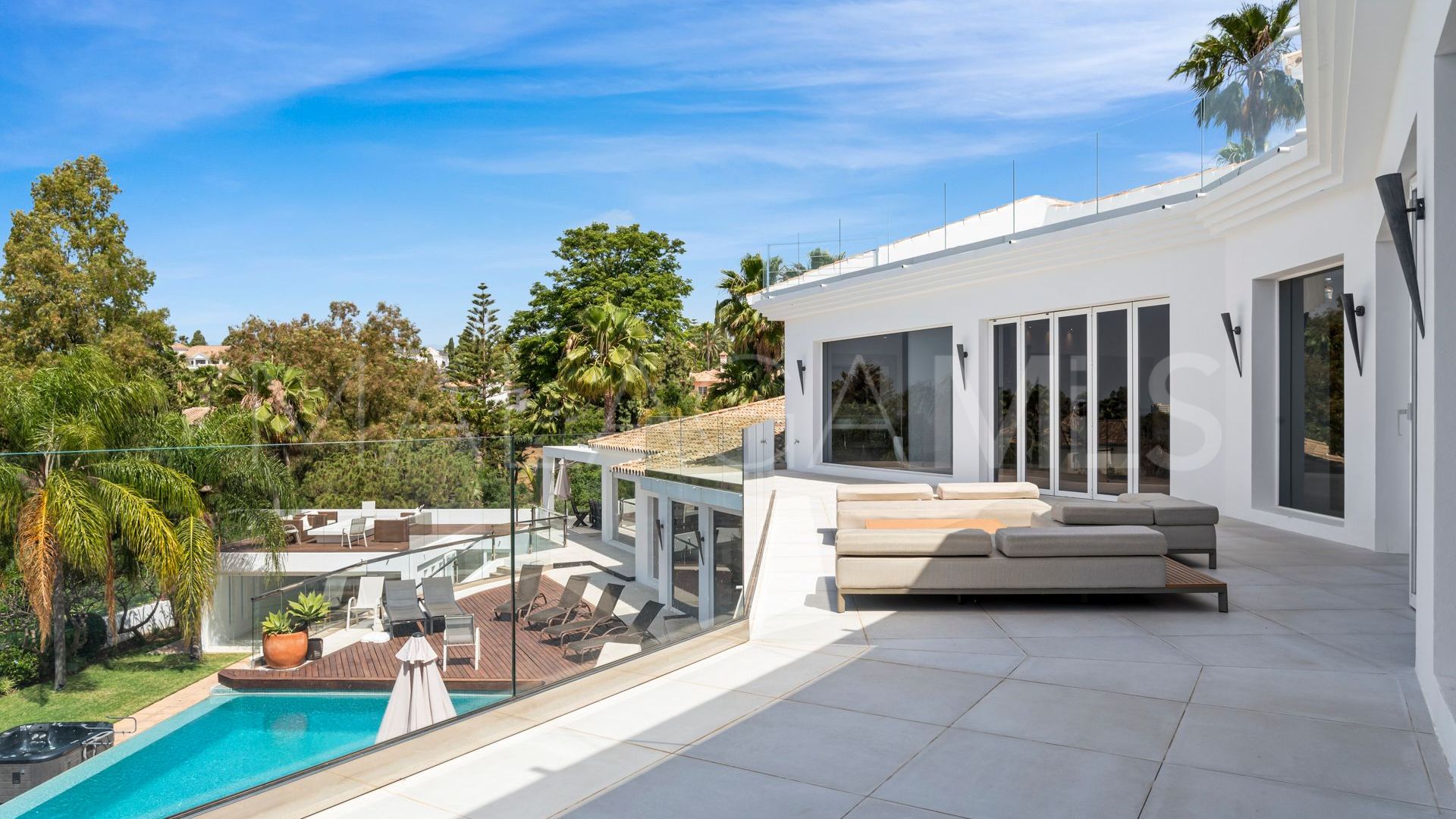 Villa for sale in Hacienda las Chapas