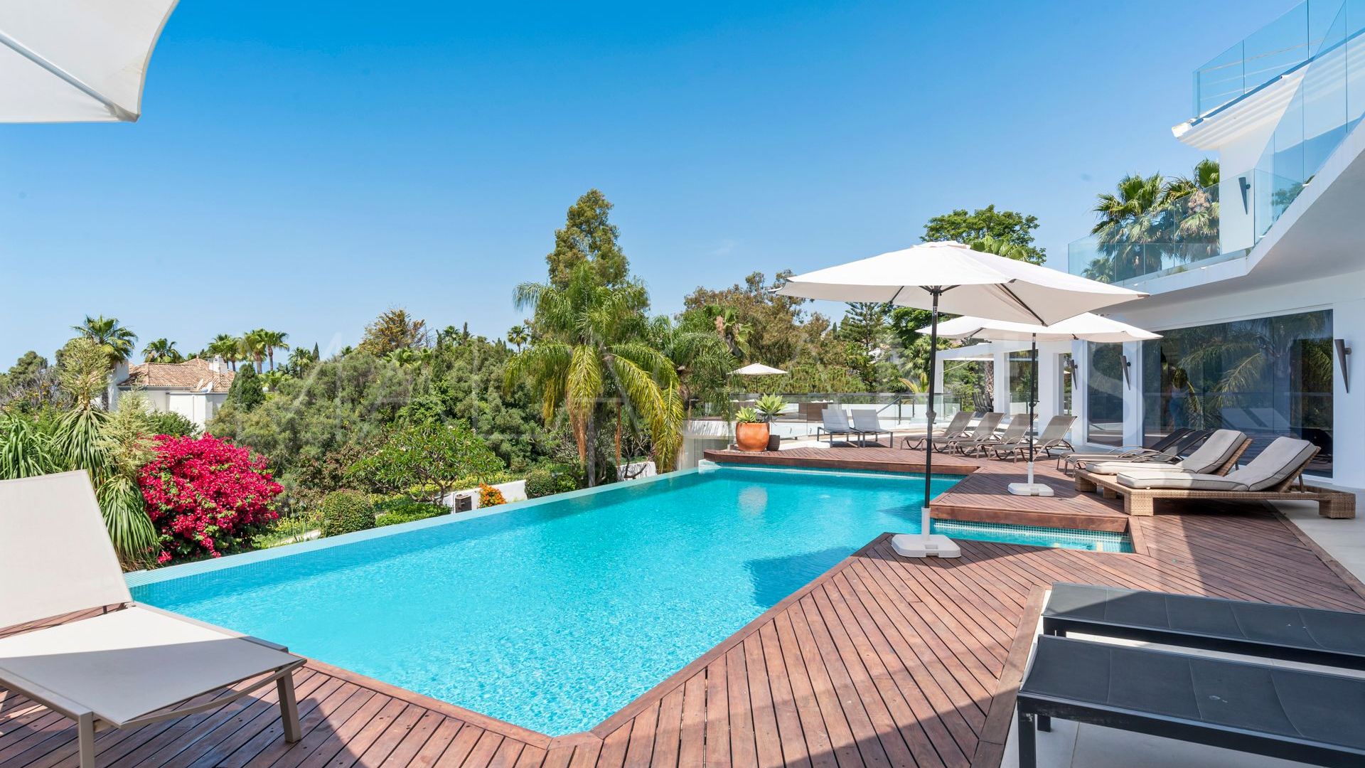 Villa for sale in Hacienda las Chapas