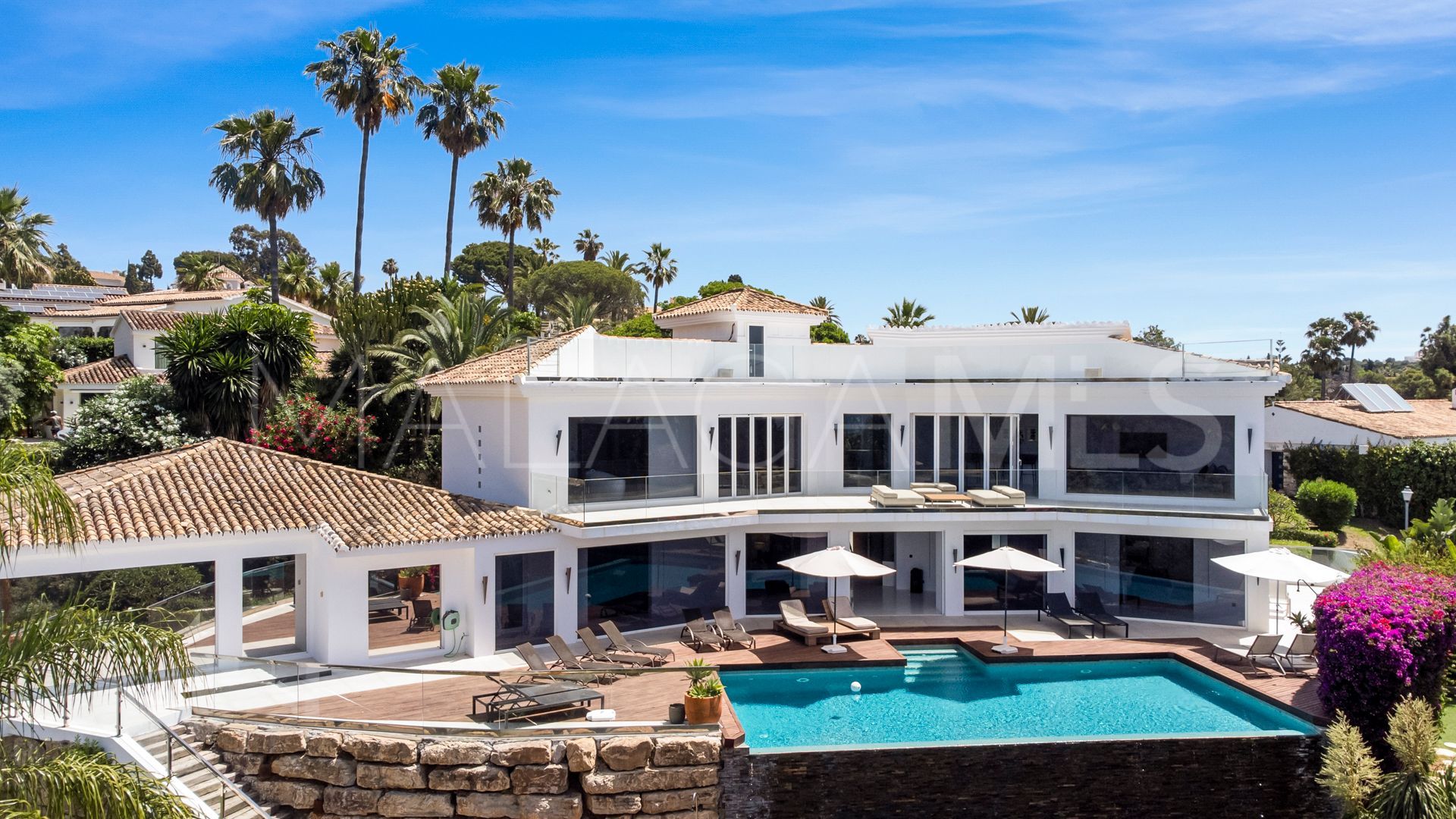 Villa for sale in Hacienda las Chapas